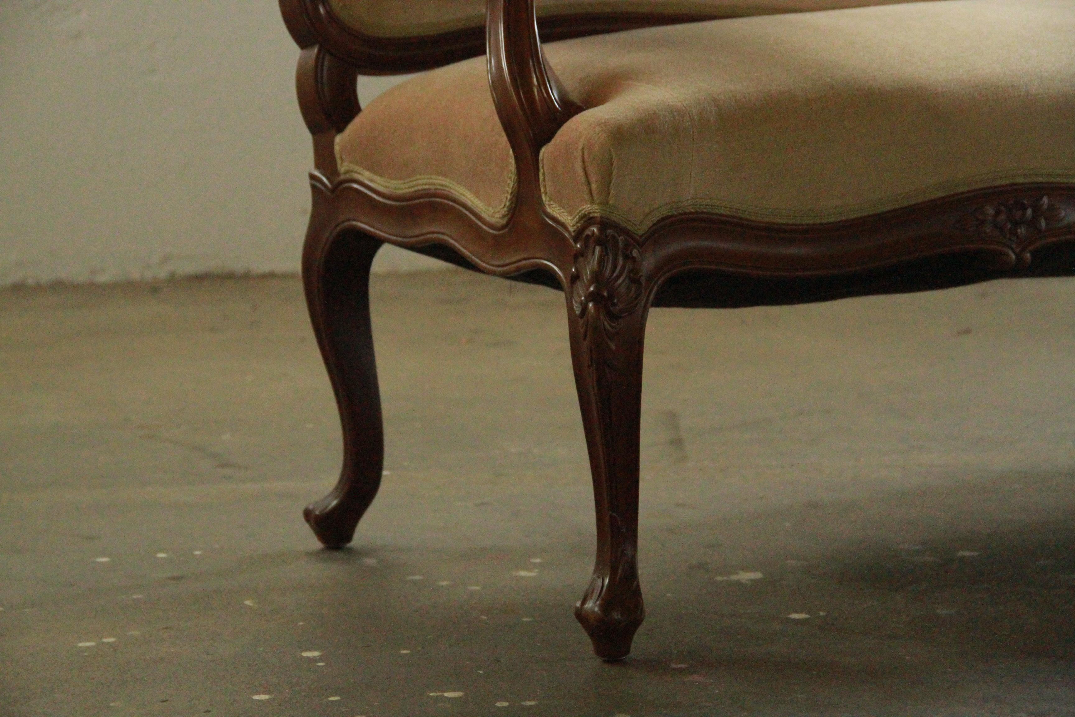Canapé ancien Louis XV 18ème siècle, français en vente 2