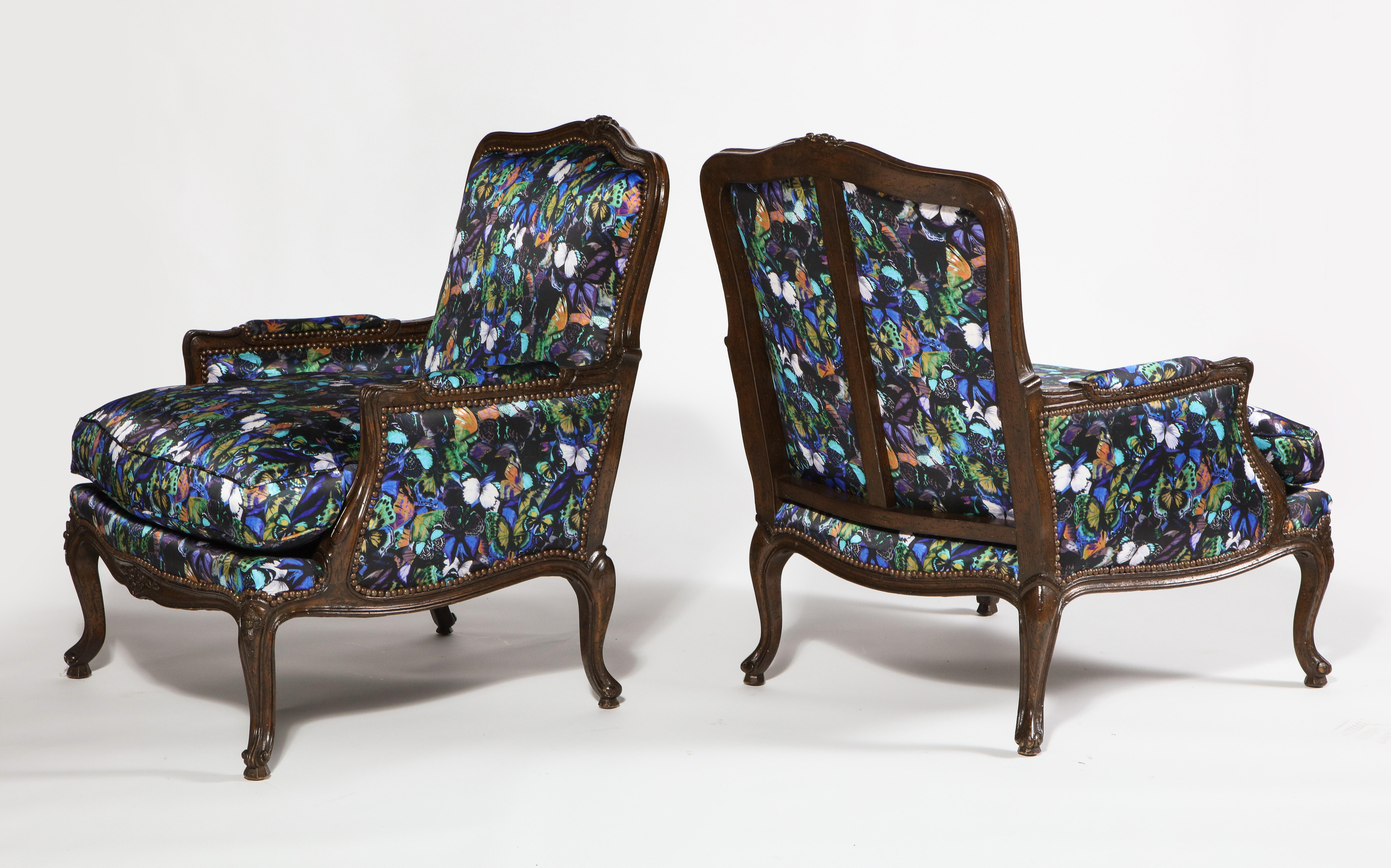 Antique Louis XV Bergère Chairs in Valentino Butterfly Silk, Pair For Sale 6