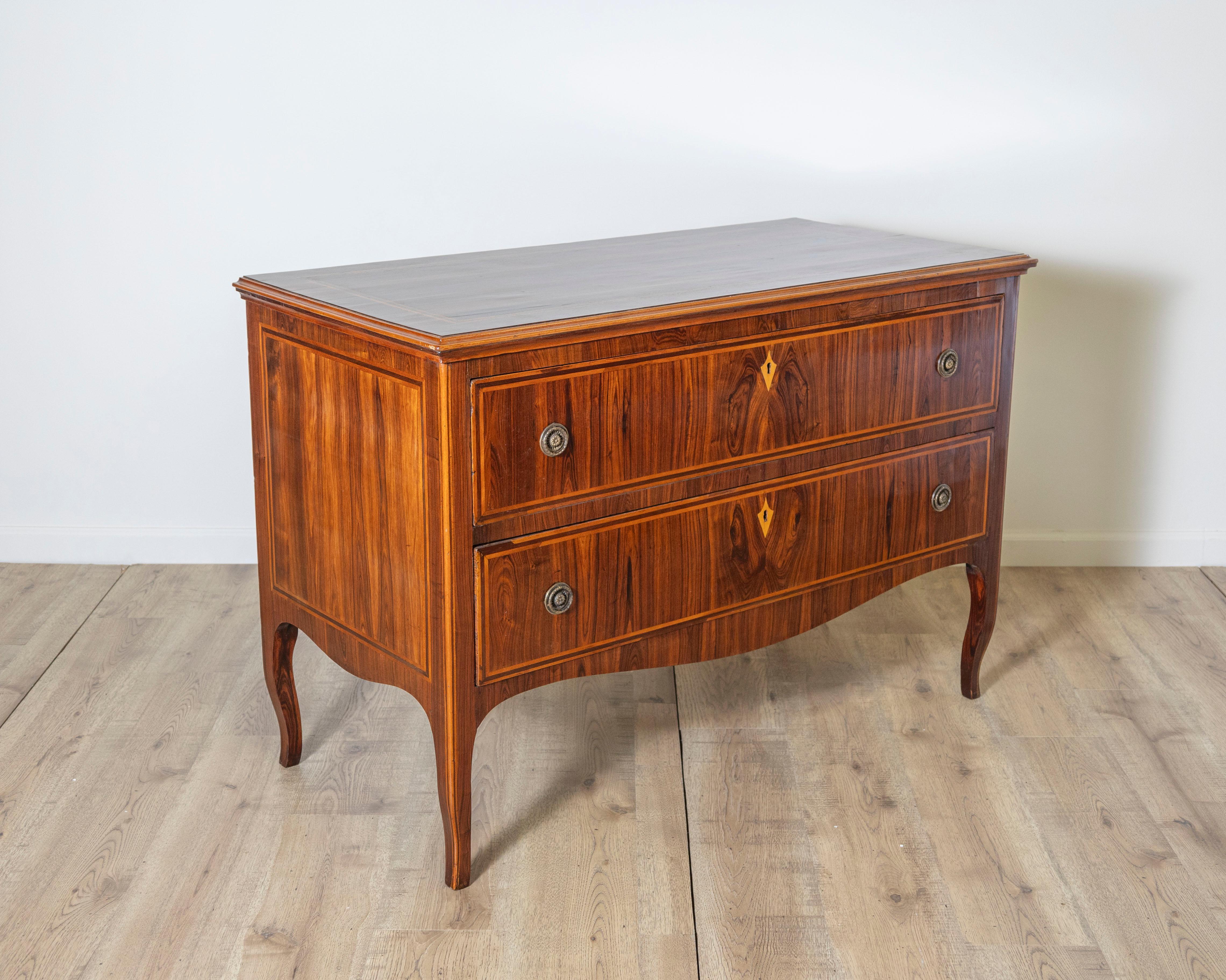 Antique Louis XV Chest Of Drawers with Marquetry - Italy 18th en Bueno estado para la venta en Atlanta, GA