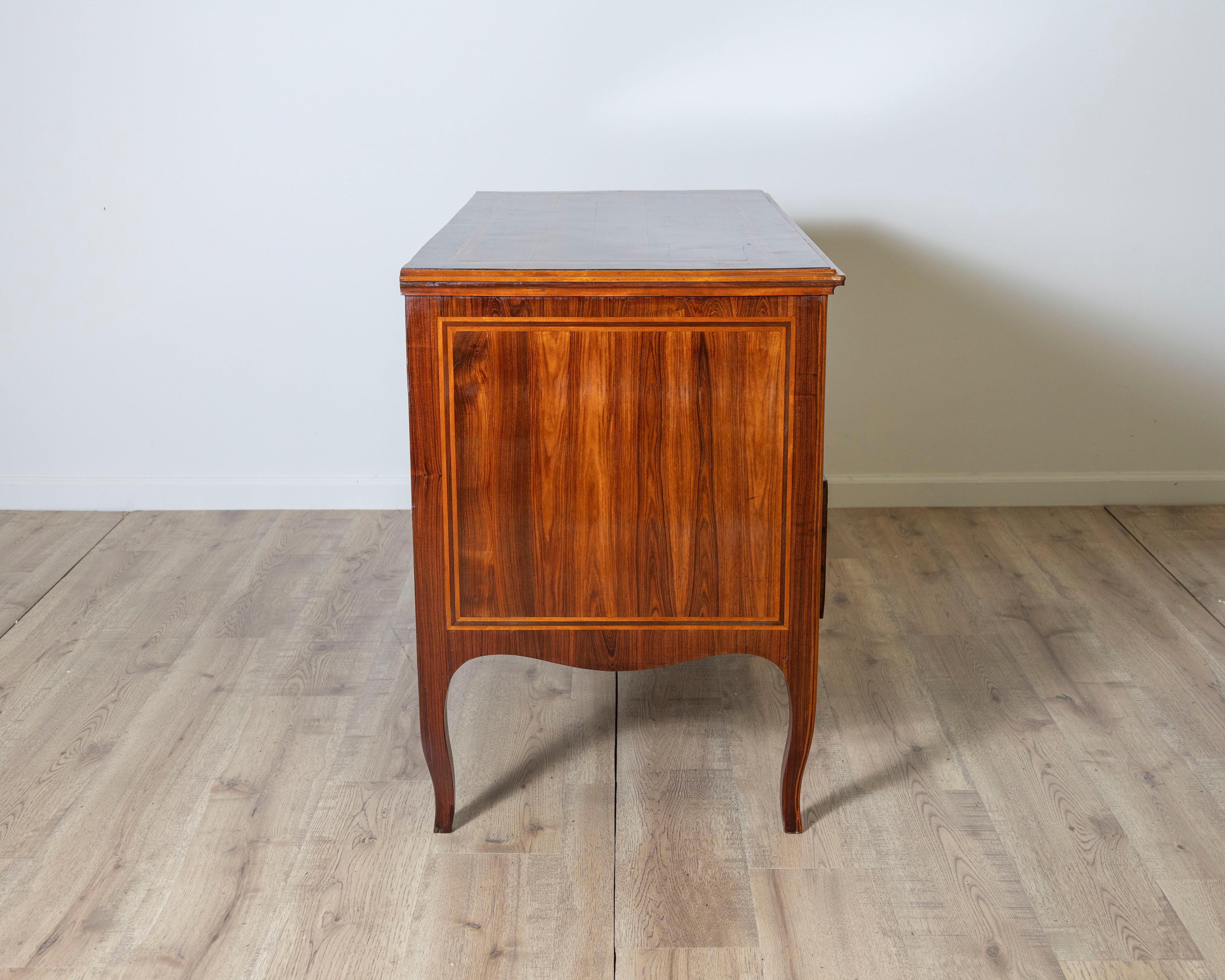 Antique Louis XV Chest Of Drawers with Marquetry - Italy 18th Boj en venta