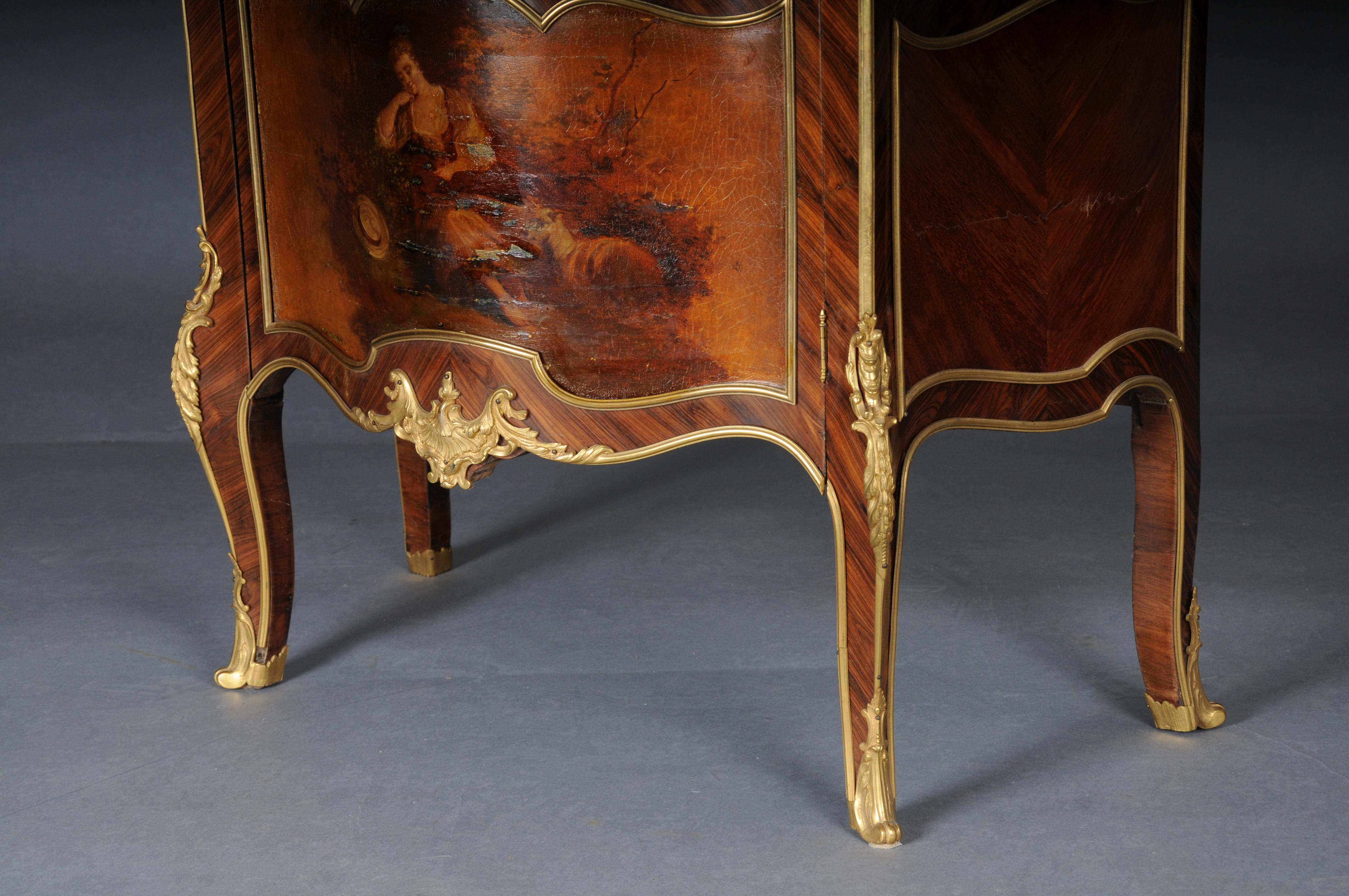 Antique Louis XV display cabinet Napoleon III, Paris, around 1880 For Sale 6