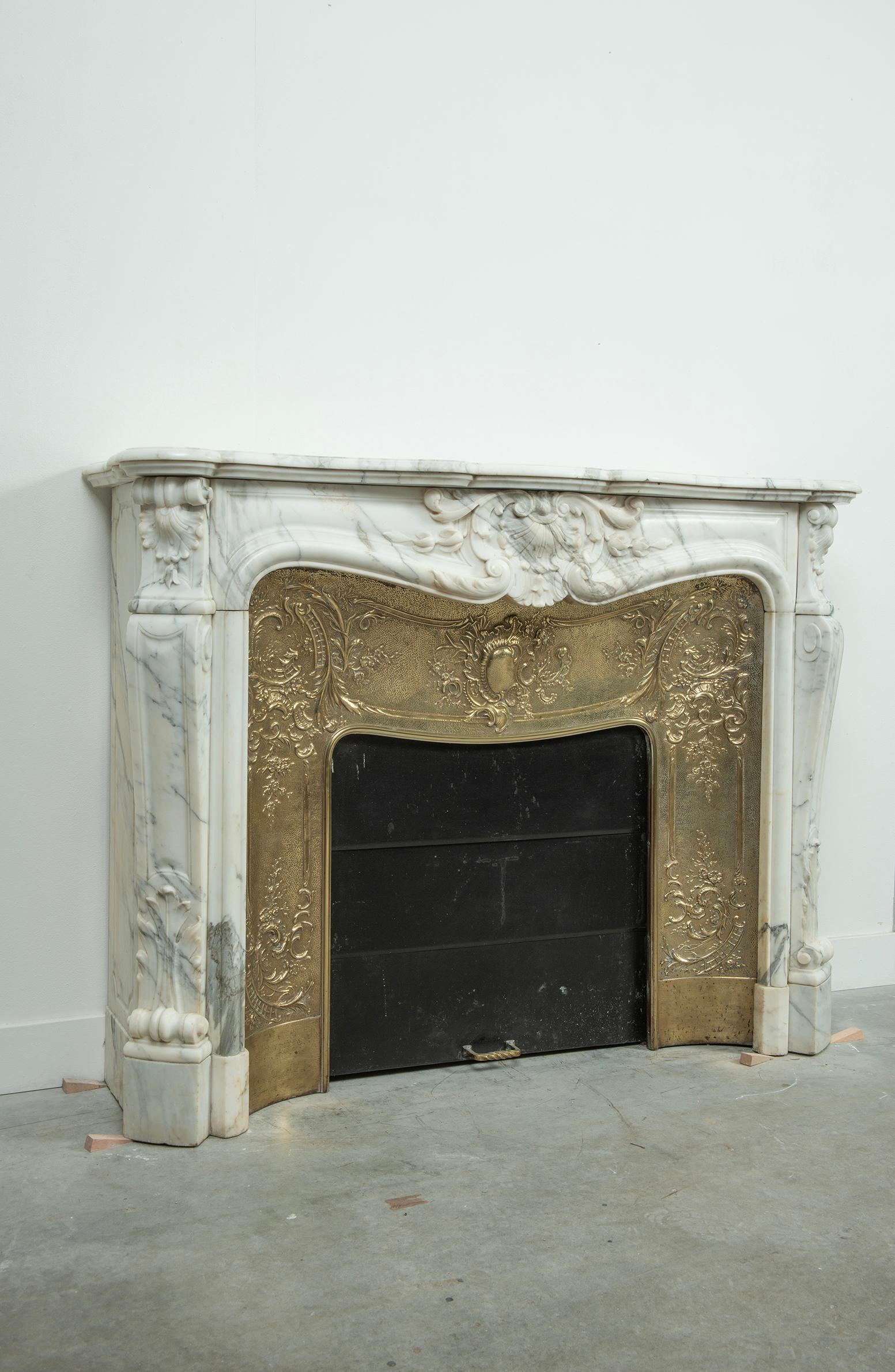 Antique Louis XV Fireplace Mantel For Sale 9