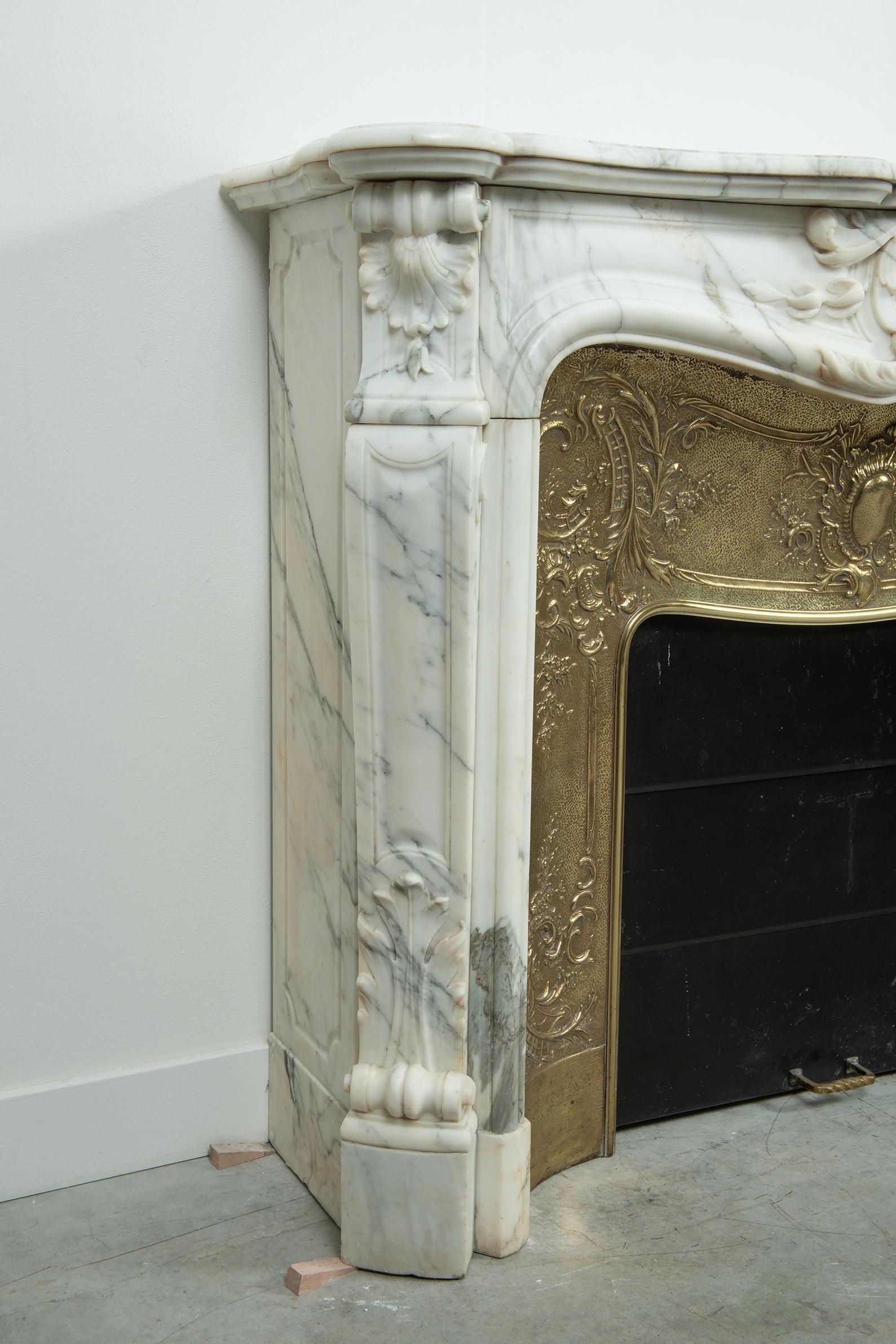 Antique Louis XV Fireplace Mantel For Sale 10