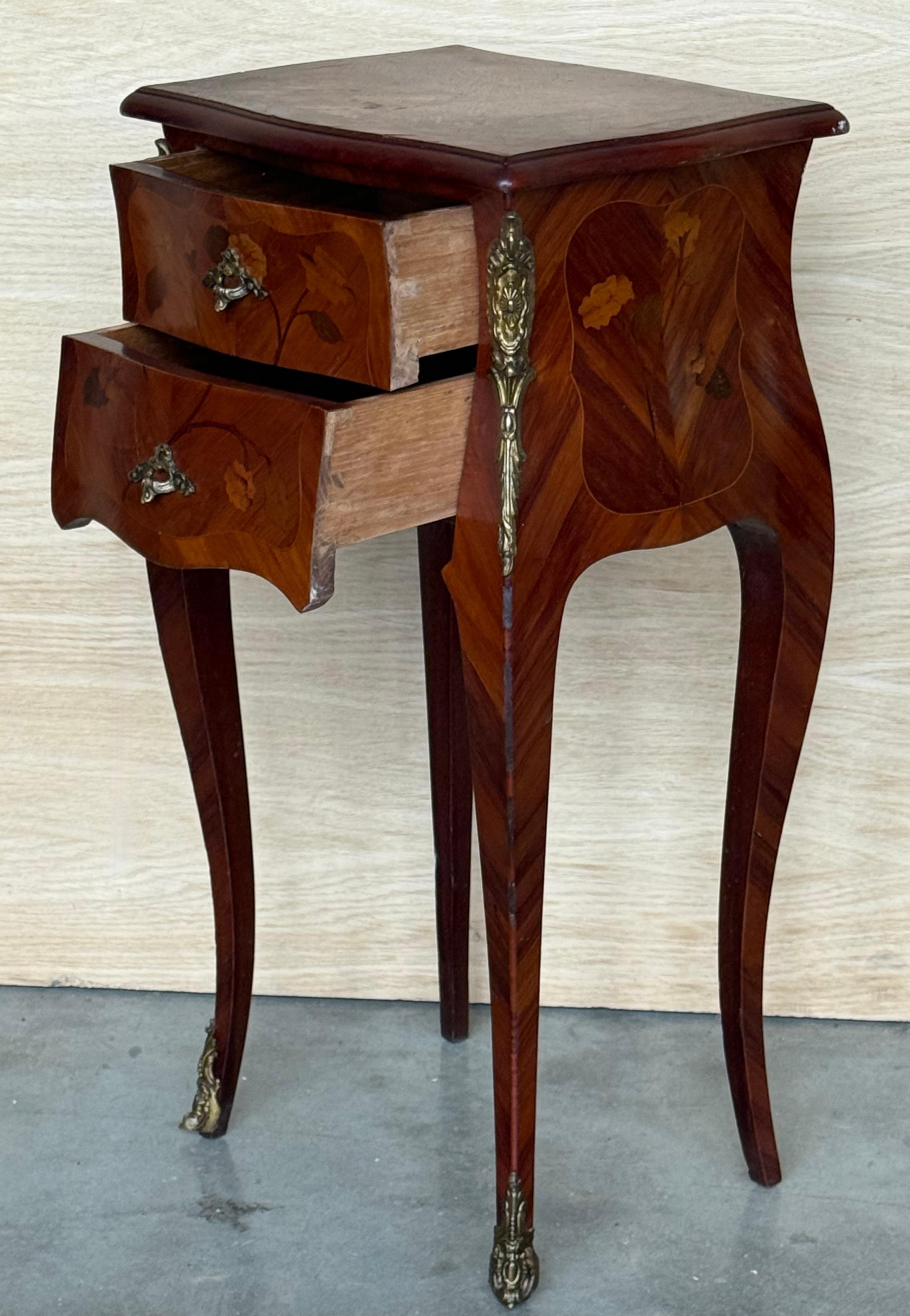 Bronze Antique Louis XV French Marquetry with Drawers Nightstands, Set of 2 en vente