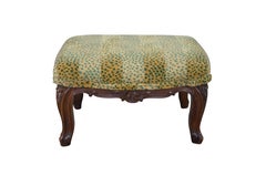 Reposapiés otomano antiguo de estilo Luis XV, de estilo provincial francés, de nogal, con cojín con estampado de leopardo