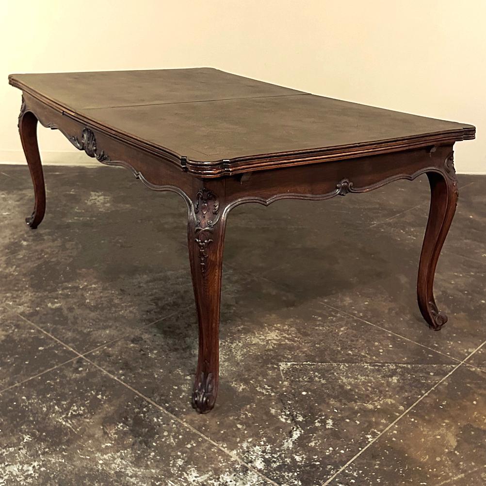 20th Century Antique Louis XV Grand Draw Leaf Banquet Table For Sale