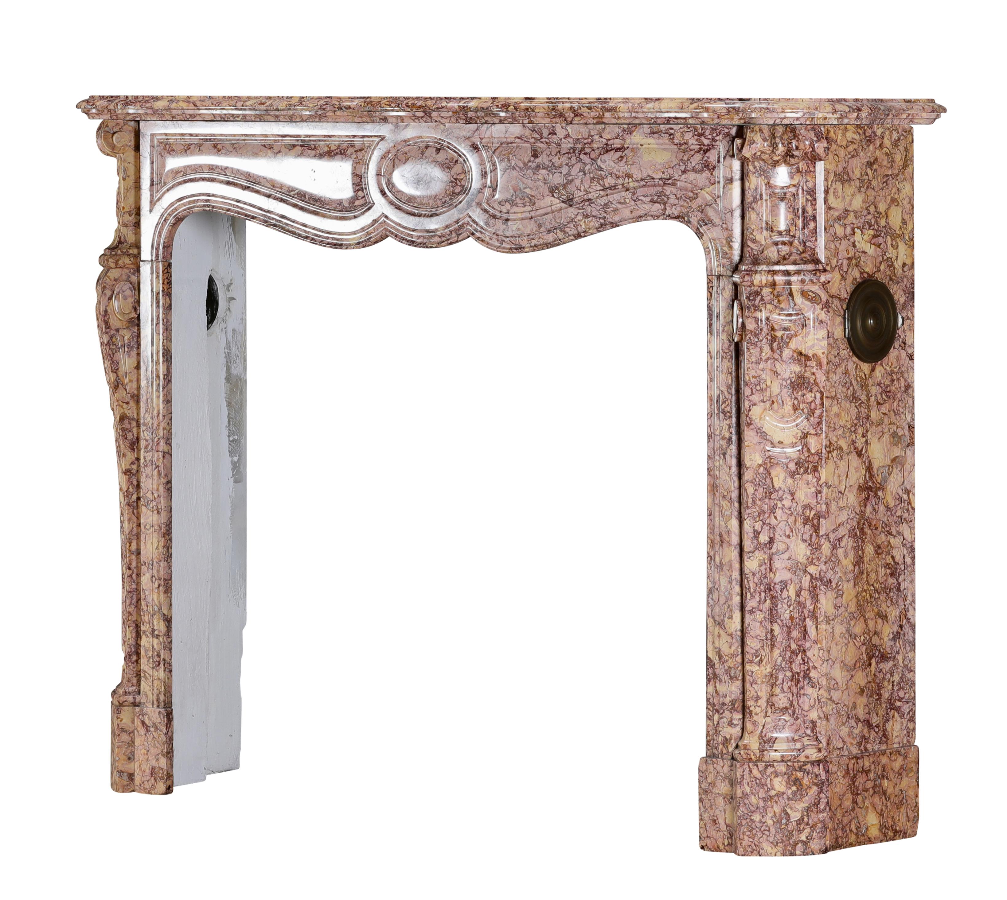 Antico camino Luigi XV Pompadour in marmo Brocatelle Violet di lusso in vendita 3