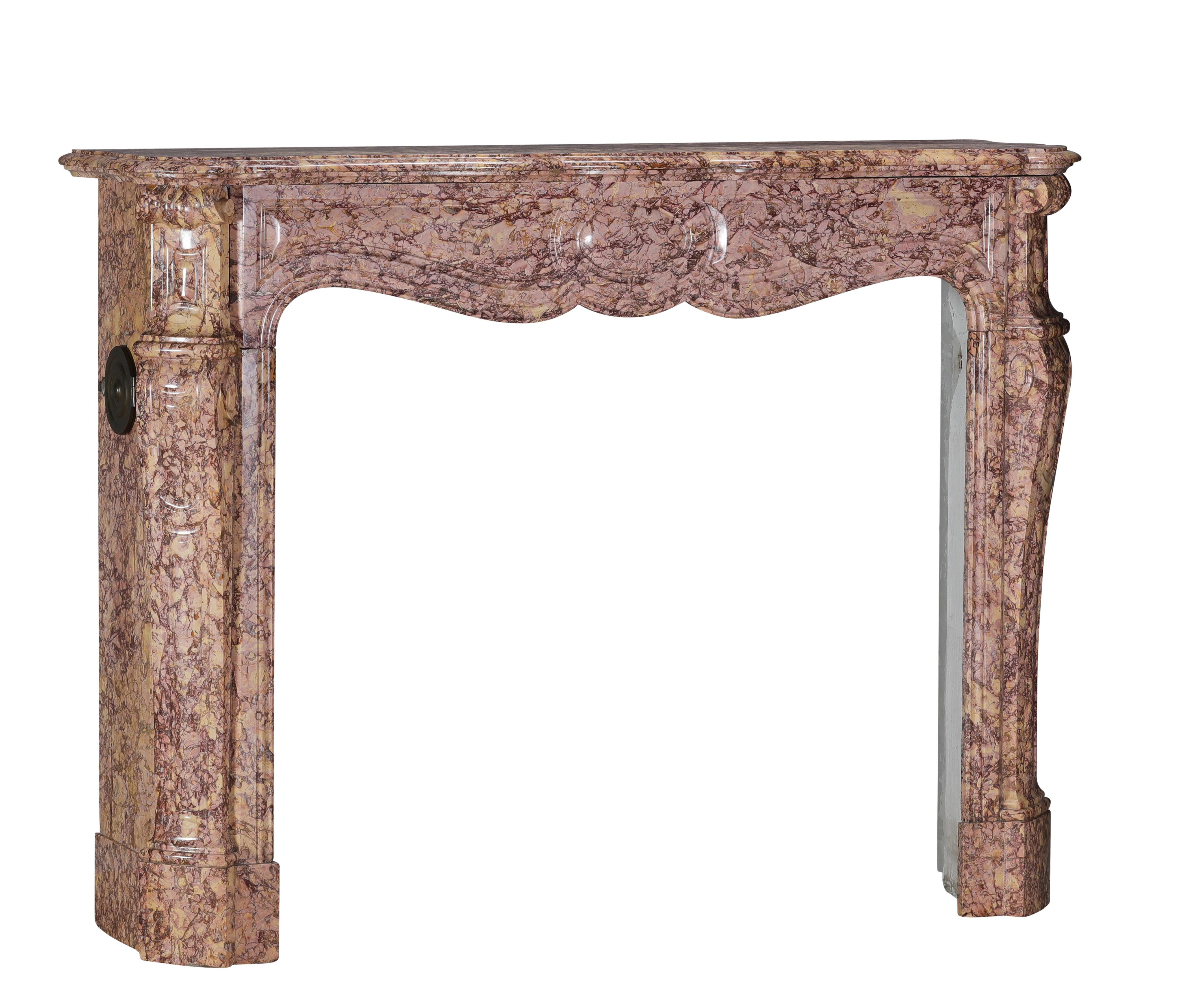 Antico camino Luigi XV Pompadour in marmo Brocatelle Violet di lusso in vendita 9