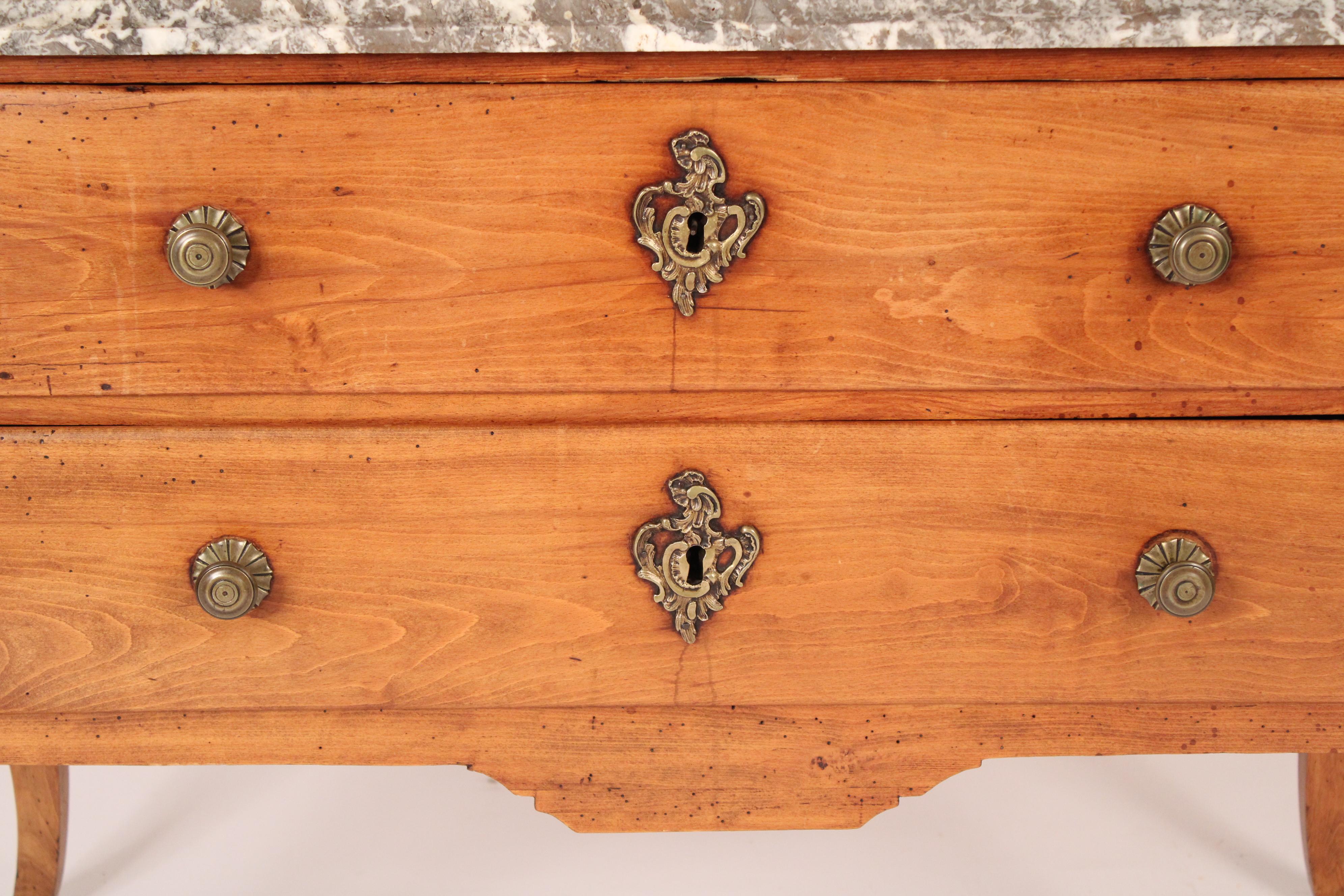 Antike Louis XV Provincial Stil Buche Holz Kommode im Angebot 2