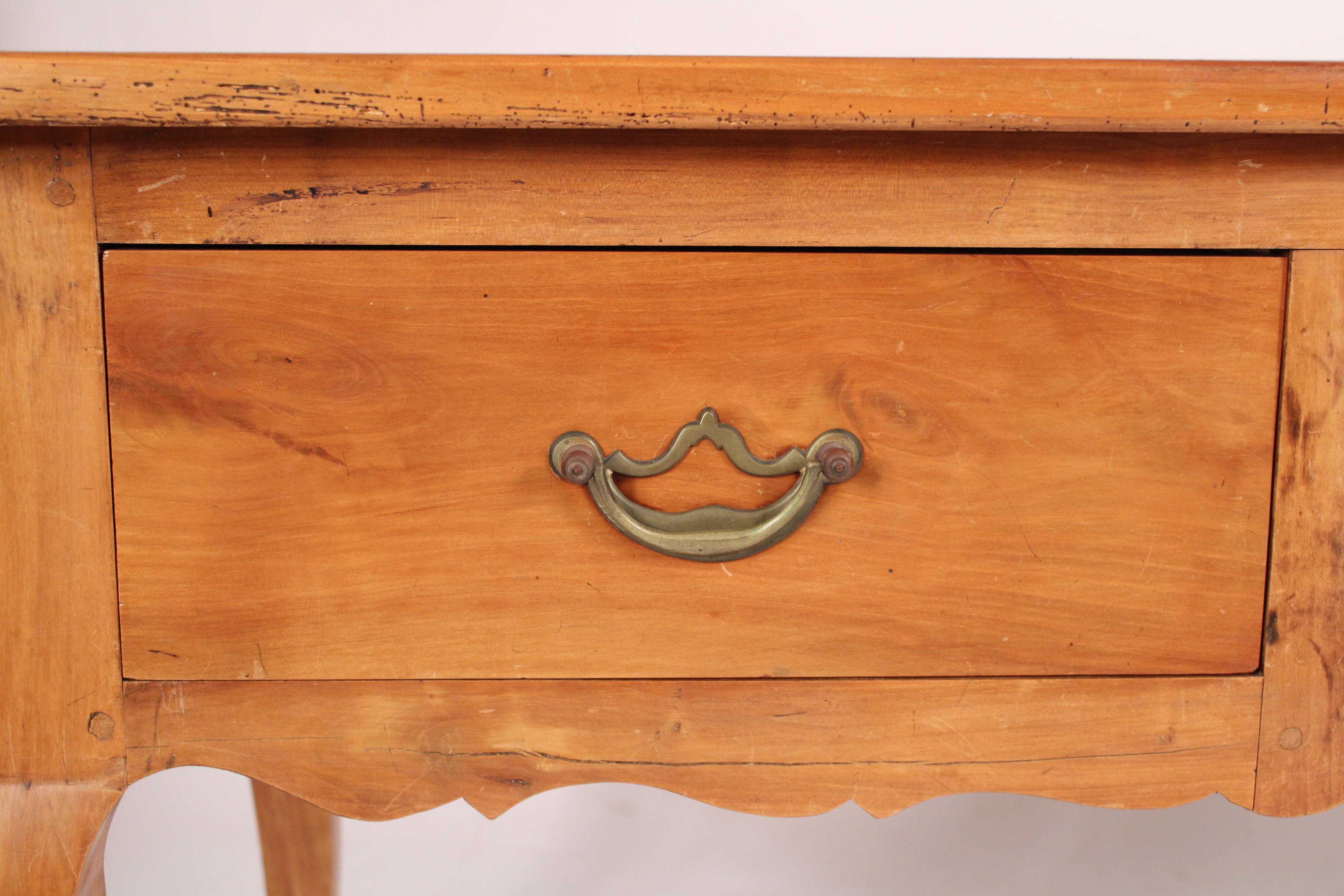 Antiker Louis XV Provinzial Stil Obst Wood Schreibtisch im Angebot 3