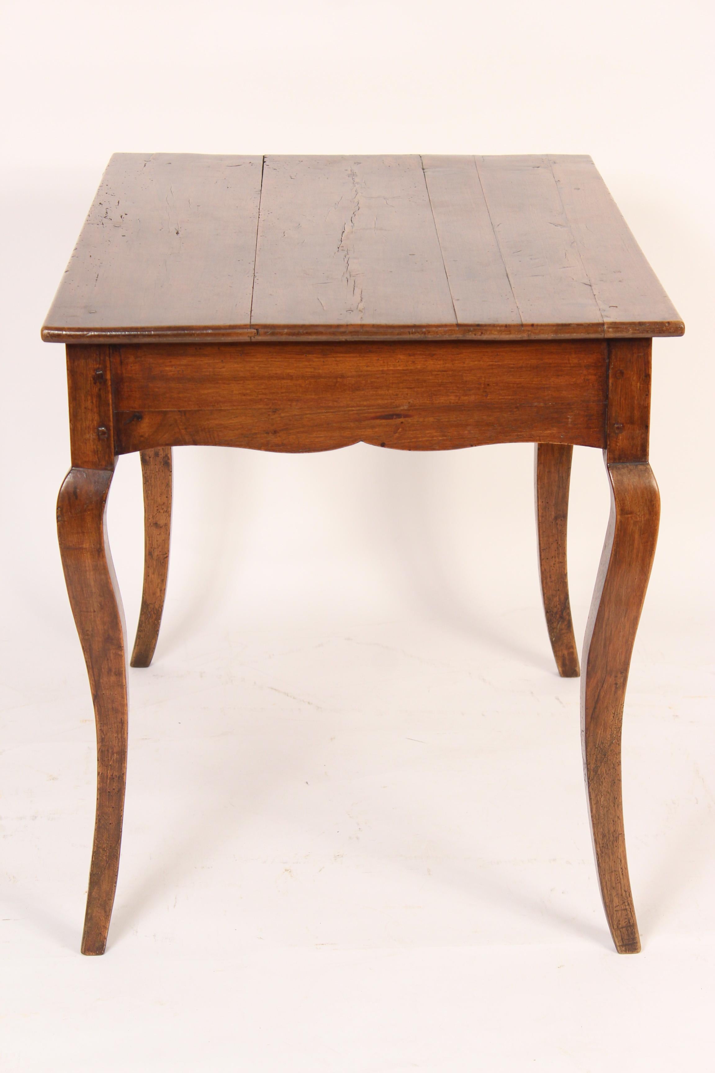 Antique Louis XV Provincial Style Writing / Occasional Table In Good Condition In Laguna Beach, CA