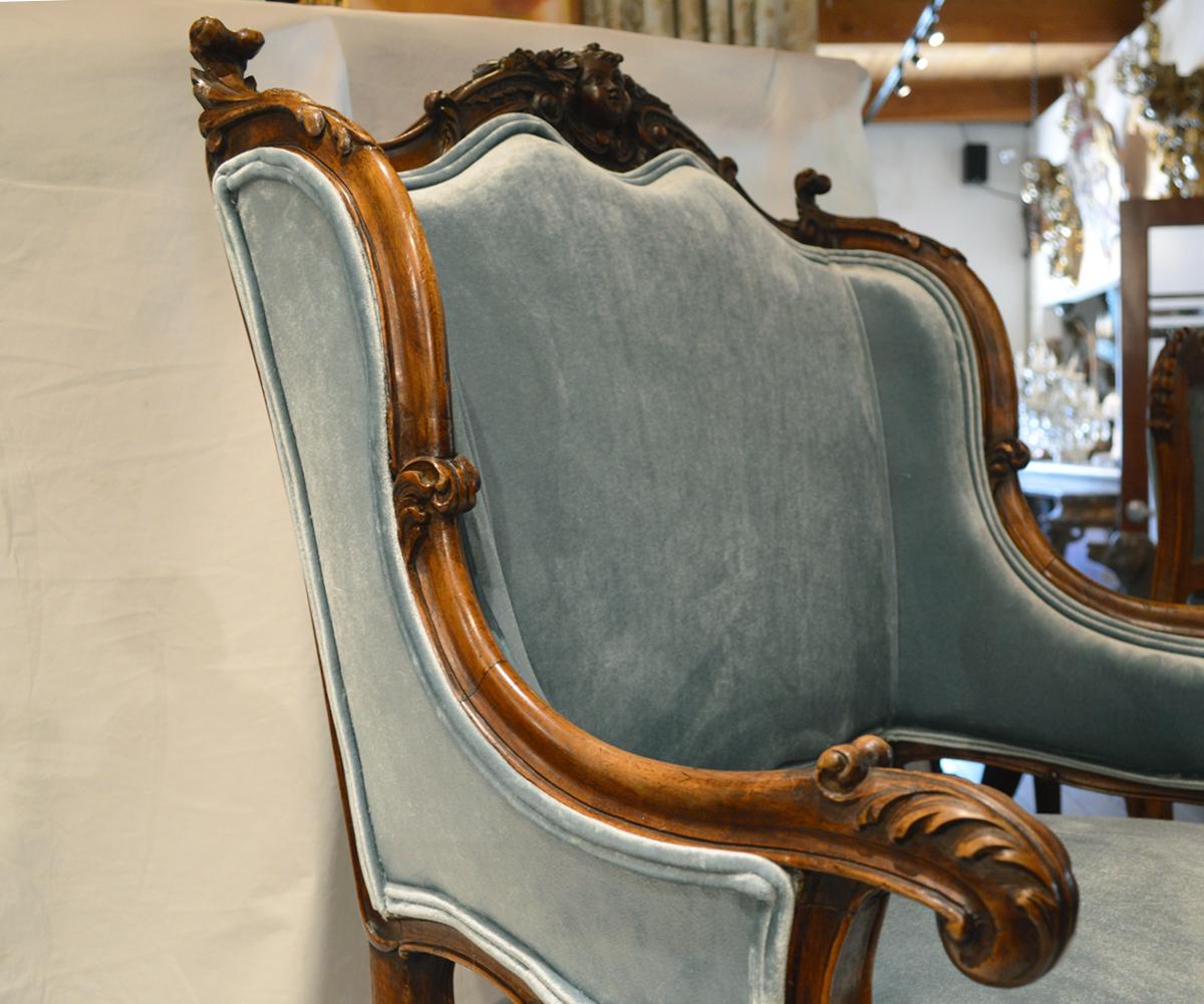 Antique Louis XV Revival 19th Century Hand-Carved Walnut Settee Five Piece Set 7