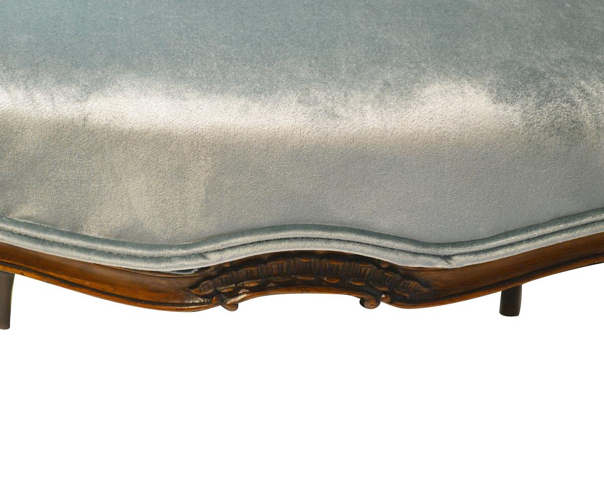 Antique Louis XV Revival 19th Century Hand-Carved Walnut Settee Five Piece Set 9