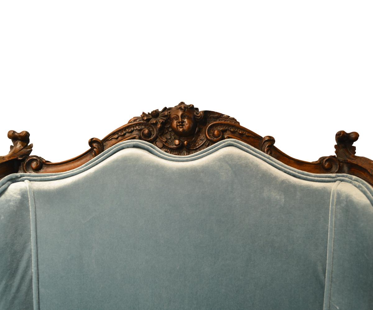 Antique Louis XV Revival 19th Century Hand-Carved Walnut Settee Five Piece Set 11