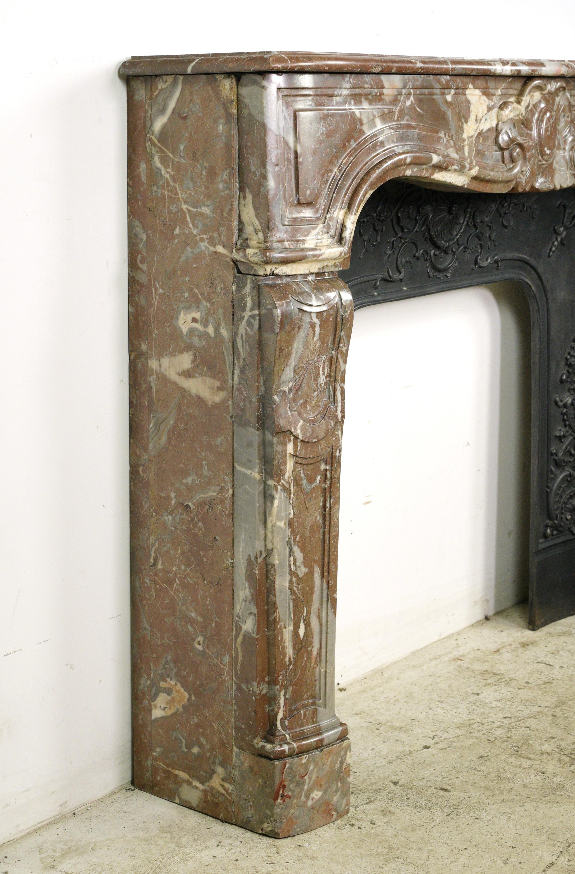Antique Louis XV Rouge Royale Marble Serpentine Mantel Cast Iron Insert For Sale 9