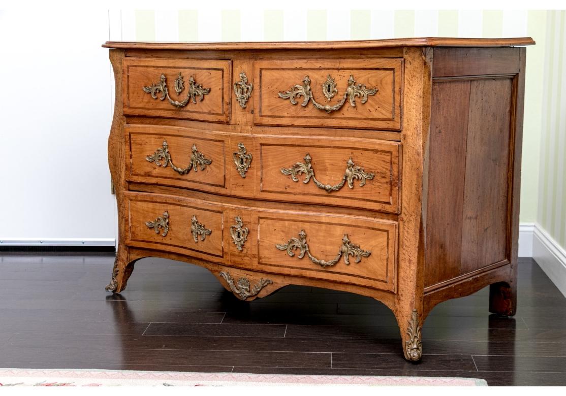 Commode ancienne de style Louis XV en vente 6