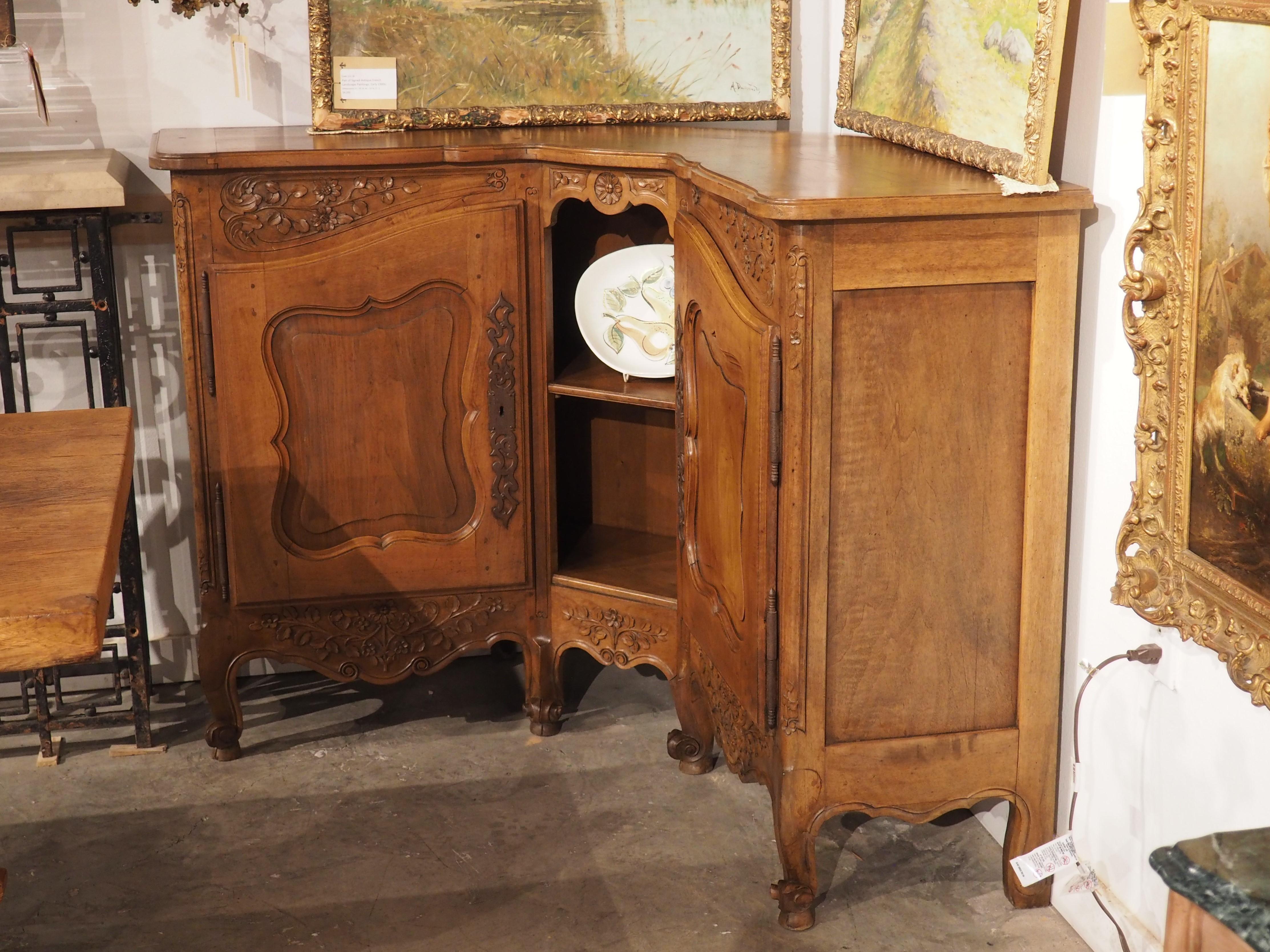 Hand-Carved Antique Louis XV Style Corner Buffet from Provence, France, C. 1900 For Sale
