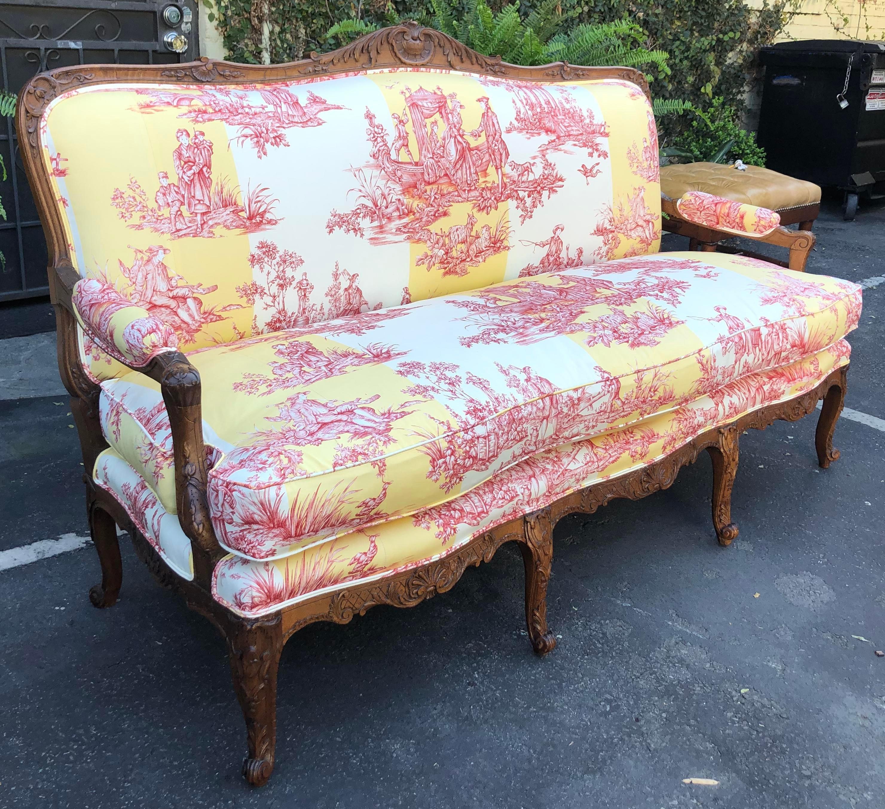Antique Louis XV style French Provincial sofa settee with Brunschwig & Fils Toile. Newly upholstered with down cushion.