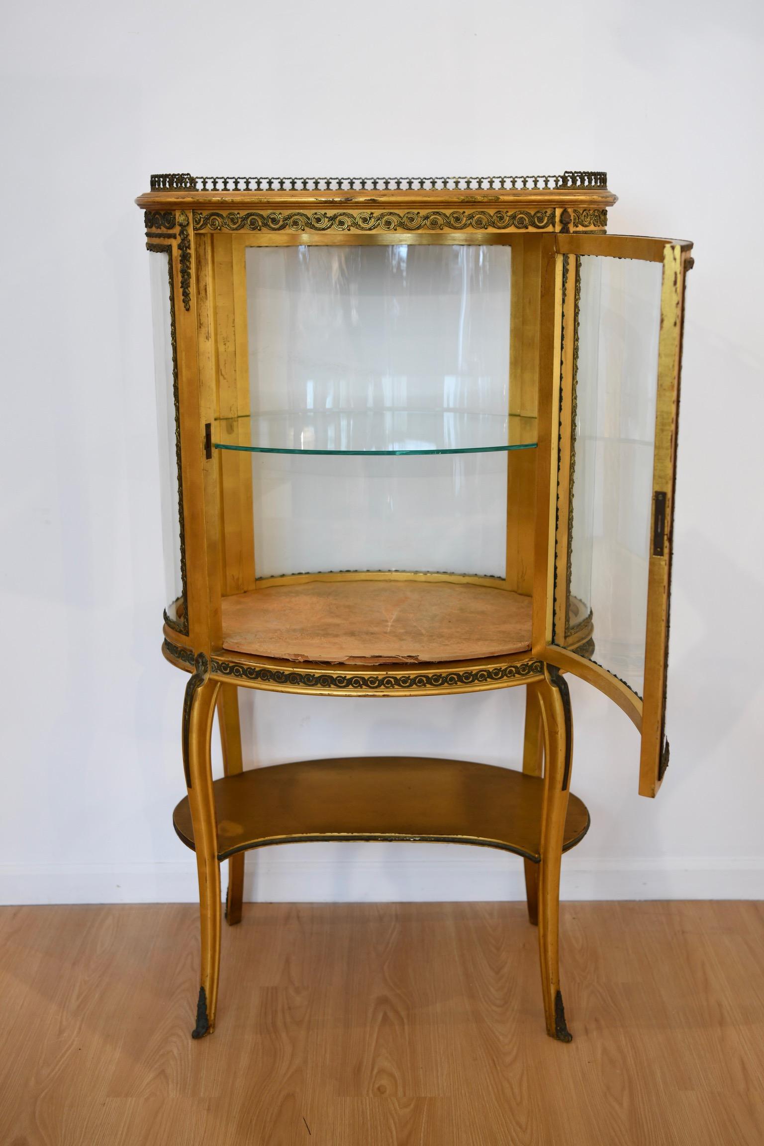 Antique Louis XV Style Gilt Curved Glass Curio 6