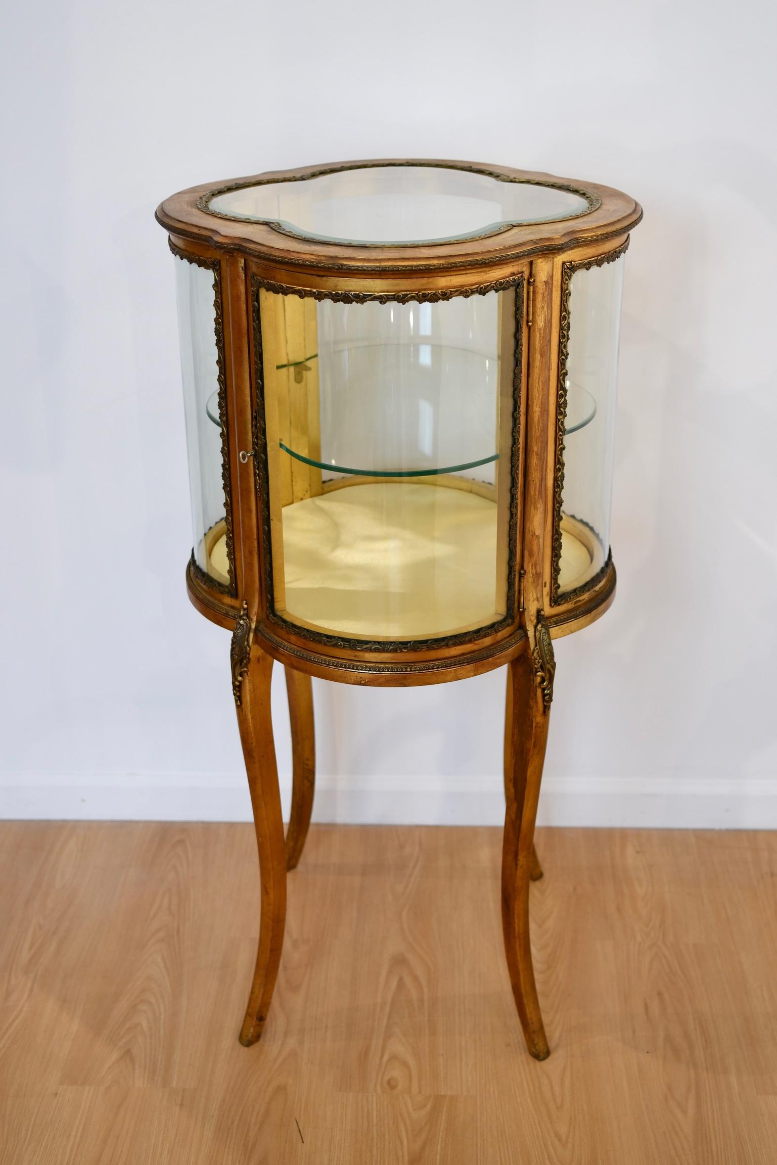 Antique Louis XV Style Gilt Curved Glass Curio 1