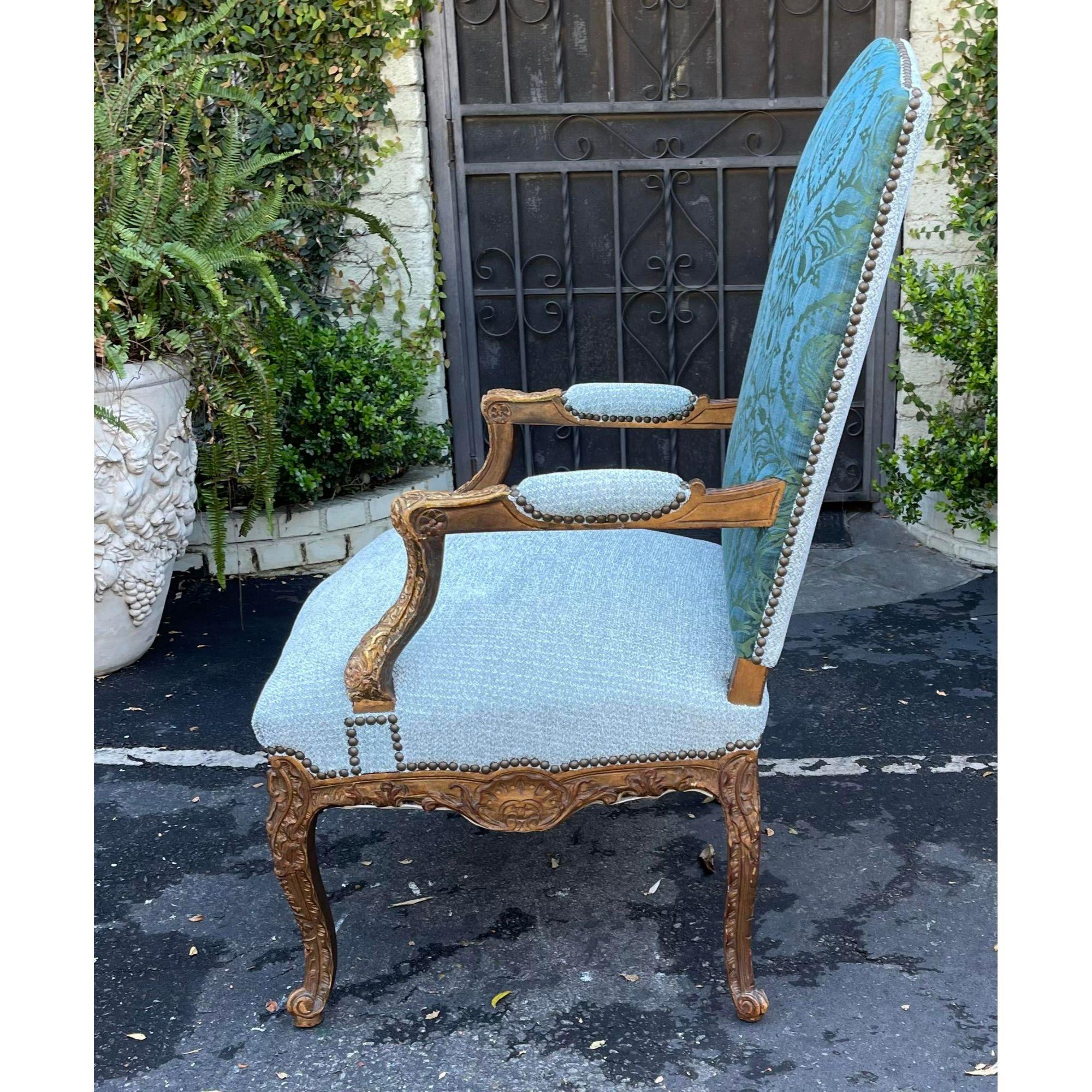 Antique Louis XV Style Giltwood Fauteuil Arm Chair, 19th Century In Good Condition In LOS ANGELES, CA