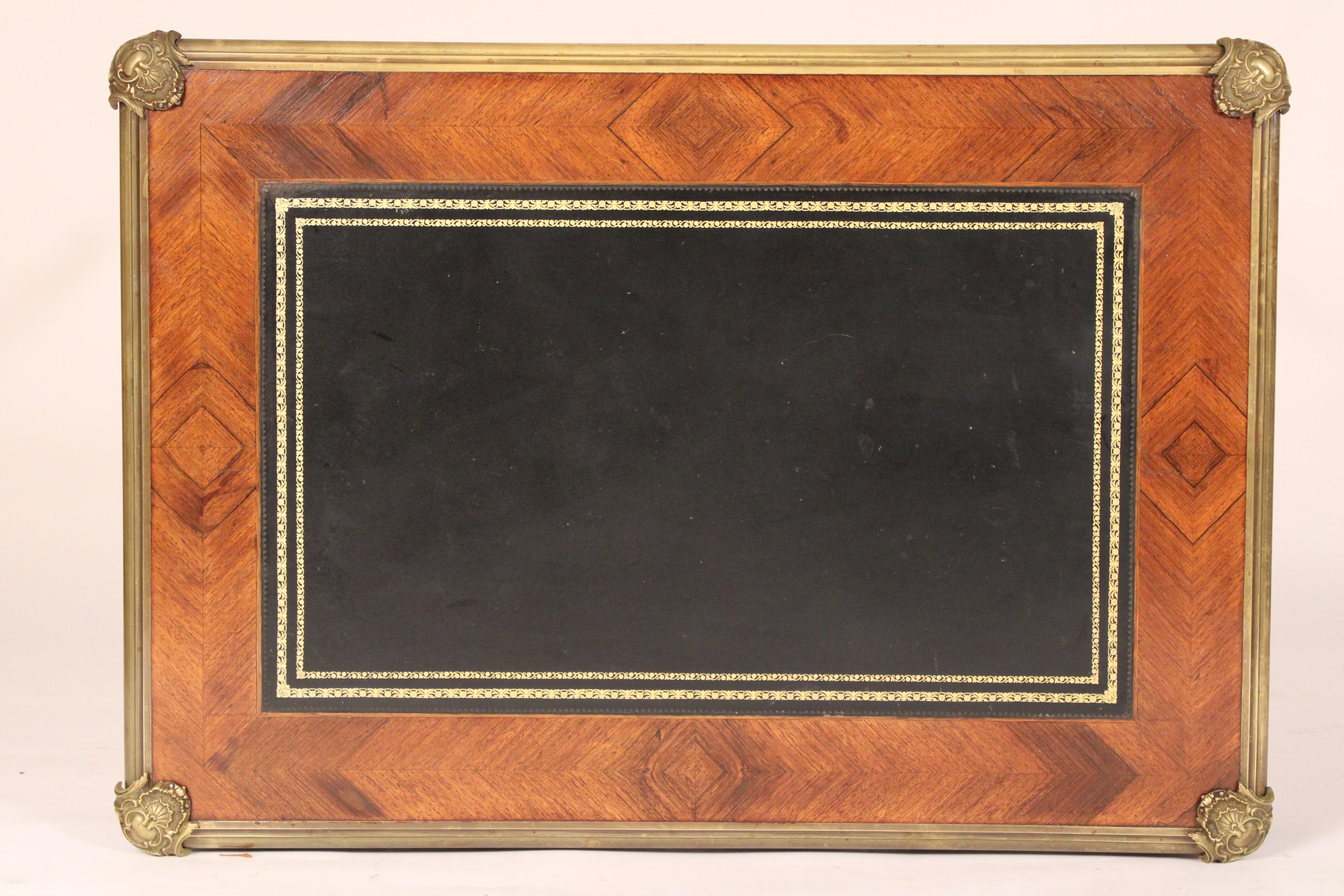 Antique Louis XV Style Leather Top Desk For Sale 1