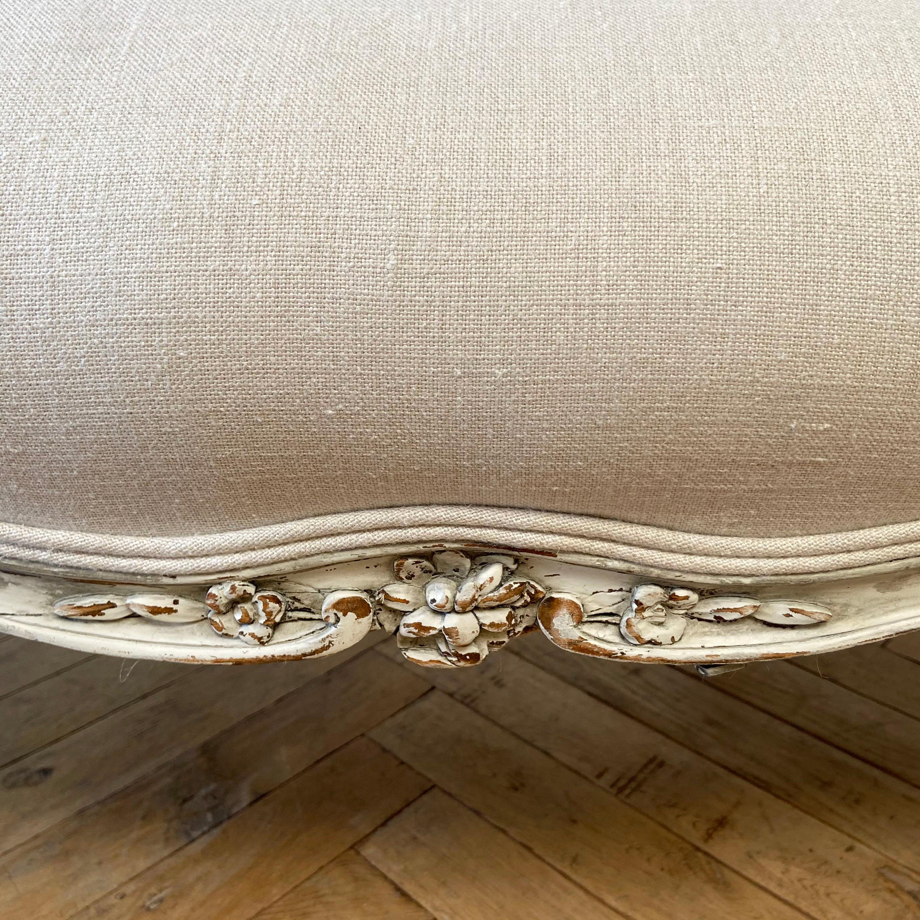 Antique Louis XV Style Painted and Upholstered Settee in Natural Oatmeal Linen 3