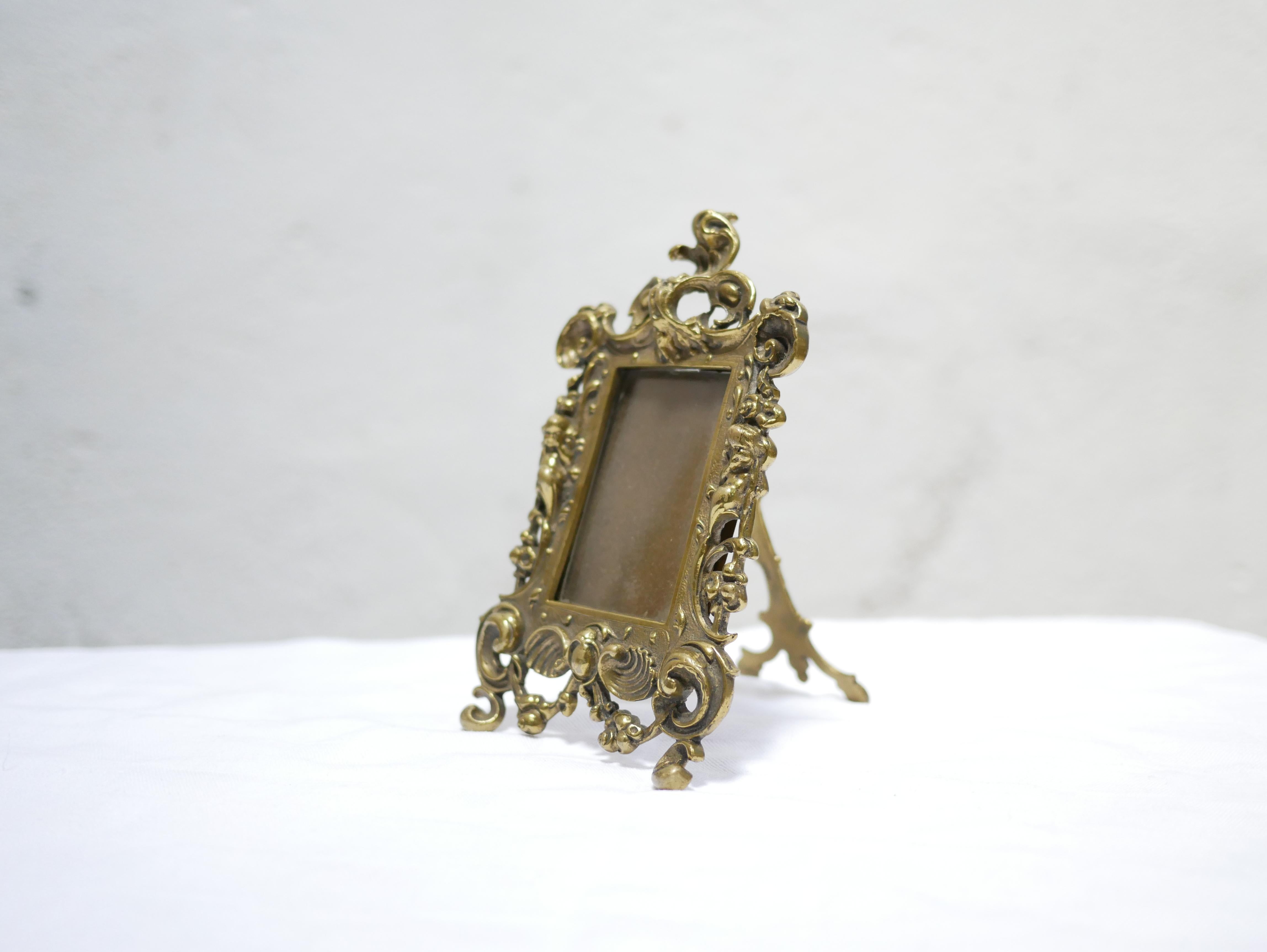 Antique Louis XV Style Photo Frame from the Napoleon III Period in Gilt Bronze For Sale 7
