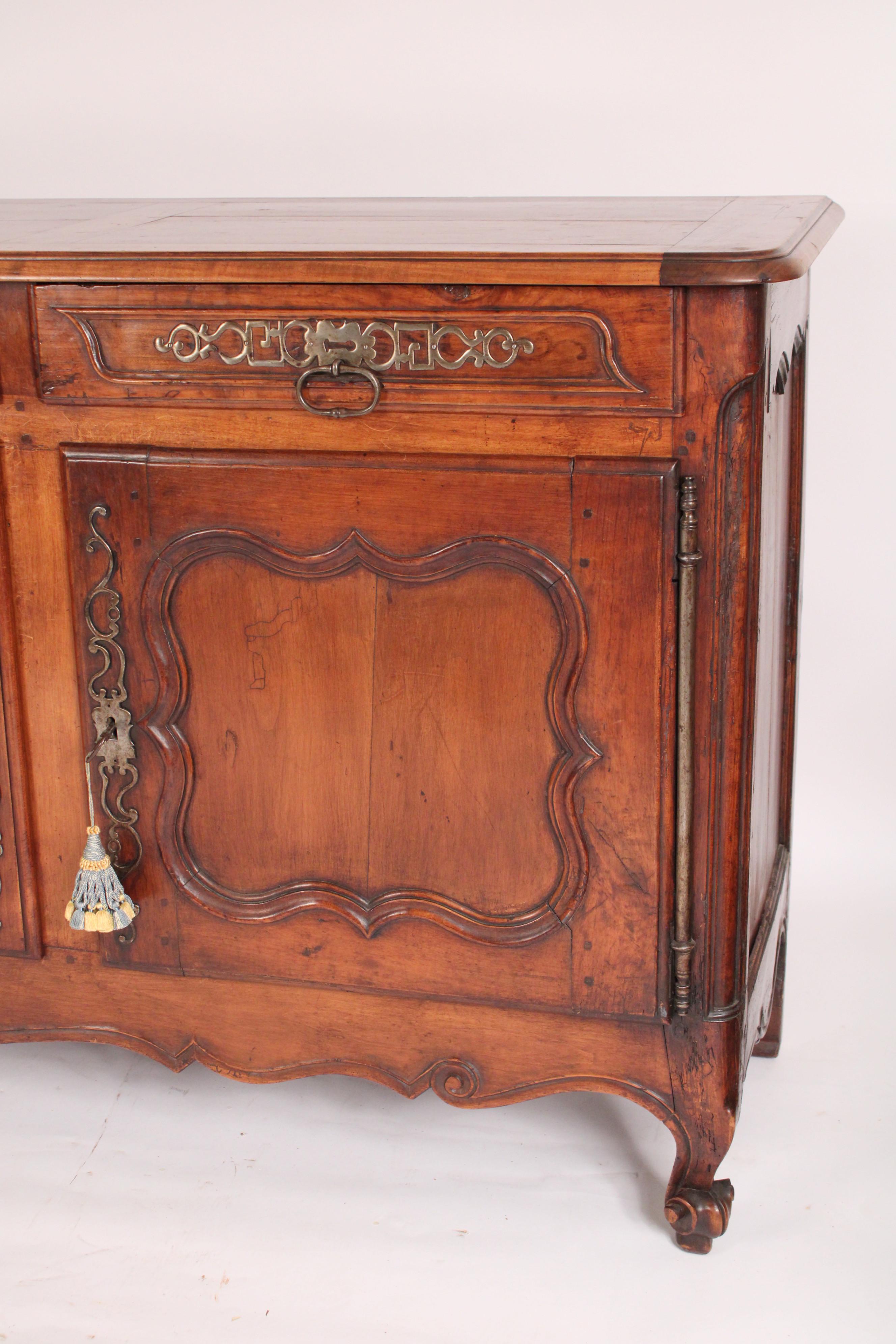 Antique Louis XV Style Provincial Enfilade In Good Condition For Sale In Laguna Beach, CA