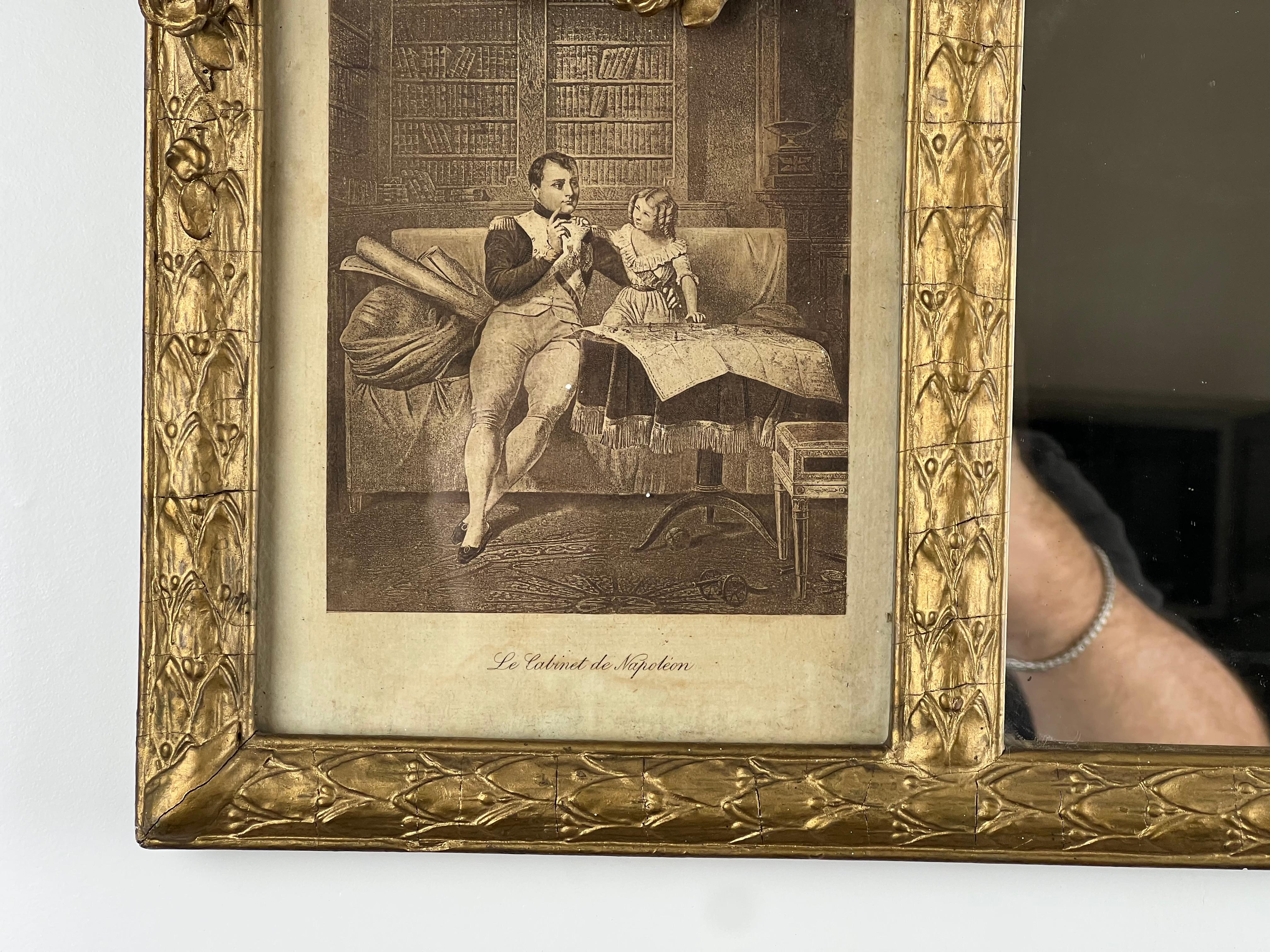 Antiguo Espejo de Tres Paneles Estilo Luis XV Flanqueado por Imágenes de Napoleón Francés en venta