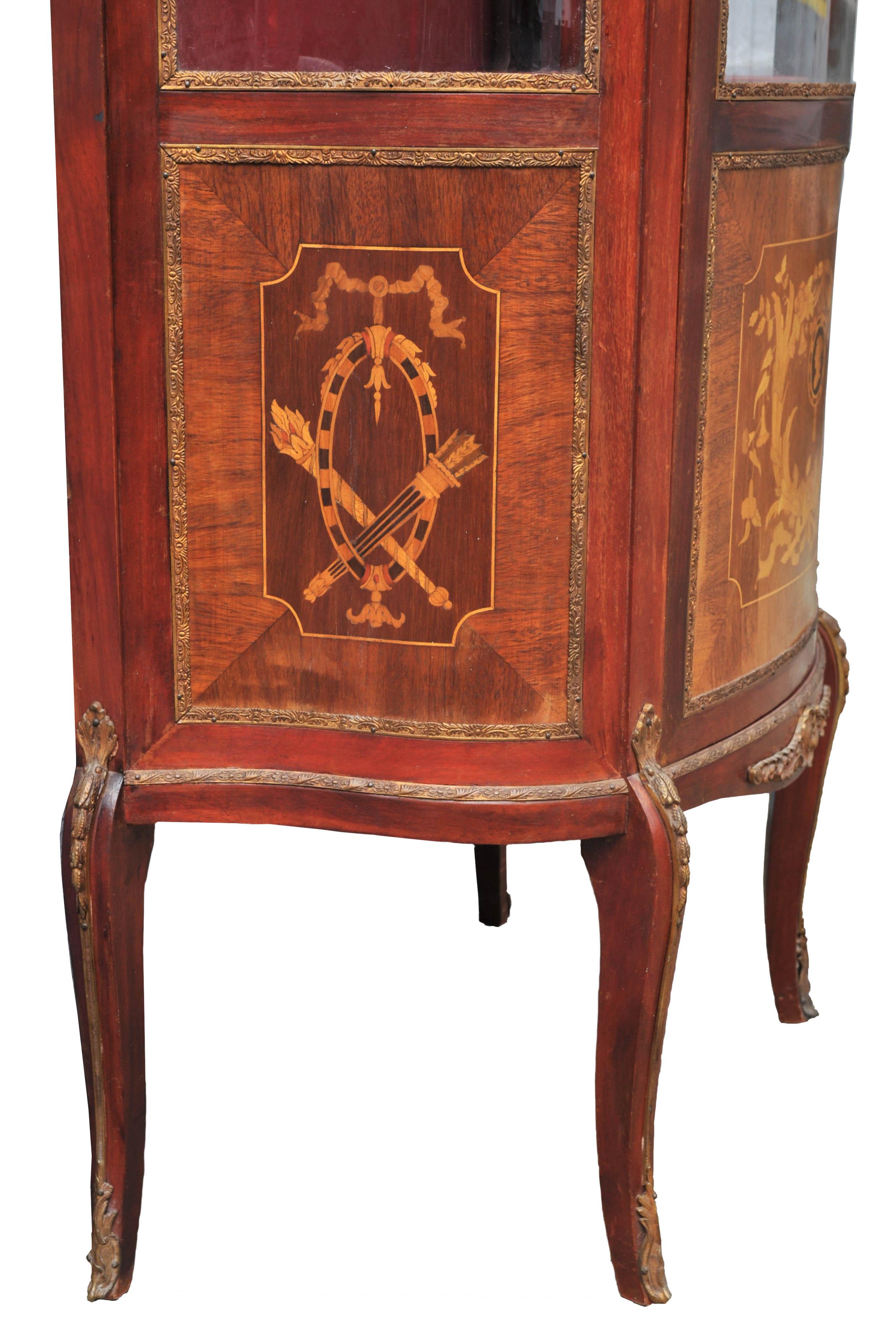 Antique Louis XV Style Vernis Martin China Display Cabinet/Vitrine, circa 1900 For Sale 1