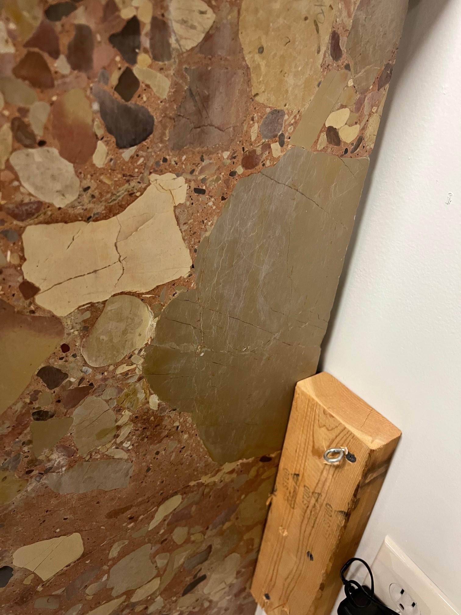 Antico caminetto Luigi XVI Breche d'Alep in marmo con ormeggio in bronzo in vendita 8