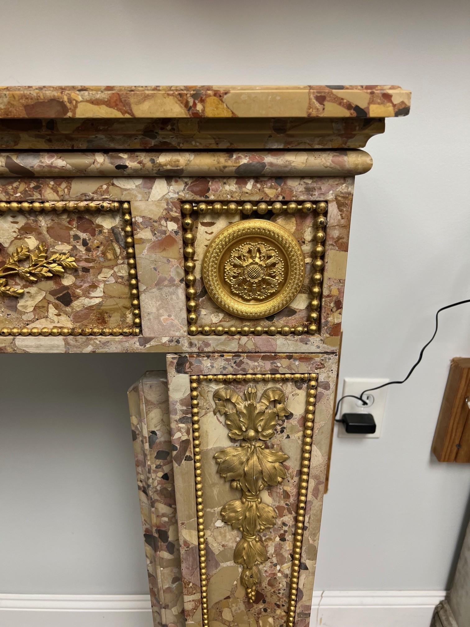 Antique Louis XVI Breche d'Alep Marble Fireplace Mantel with Bronze Ormolu  For Sale 4