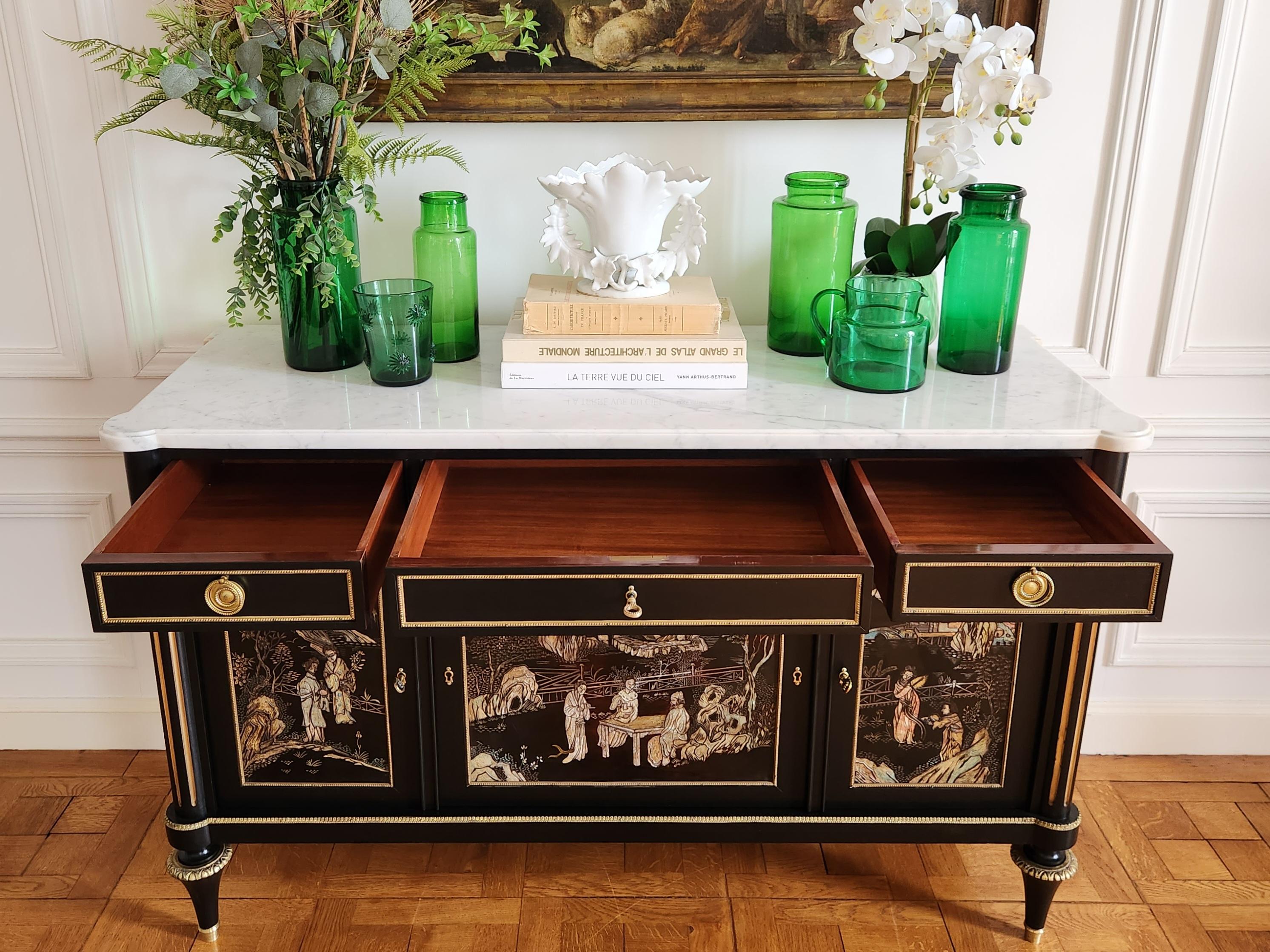 Marmo di Carrara Antico buffet Luigi XVI Coromandel, marmo di Carrara e bronzo, XIX secolo in vendita