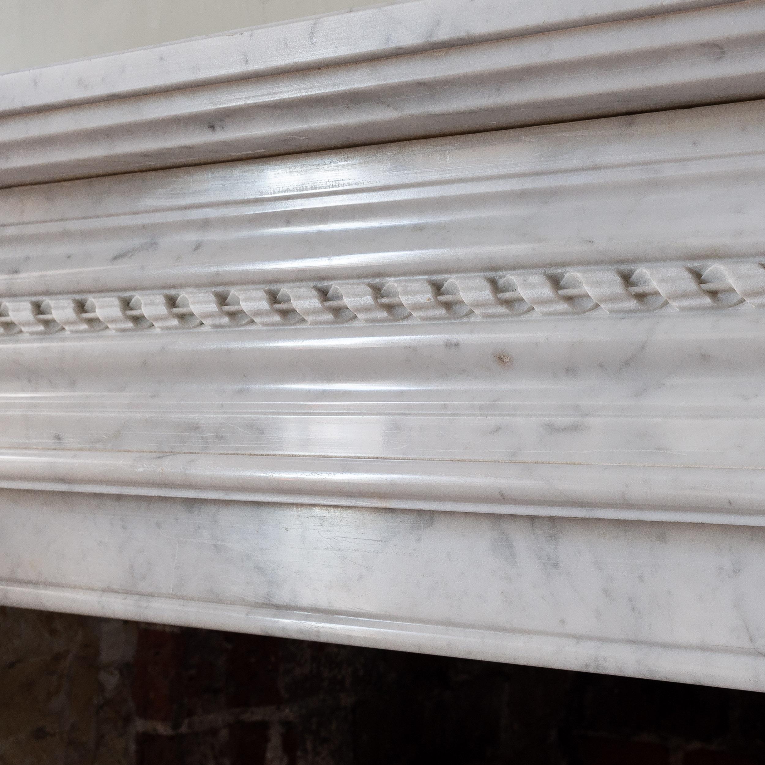 Antique Louis XVI Carrara Marble Fireplace For Sale 2