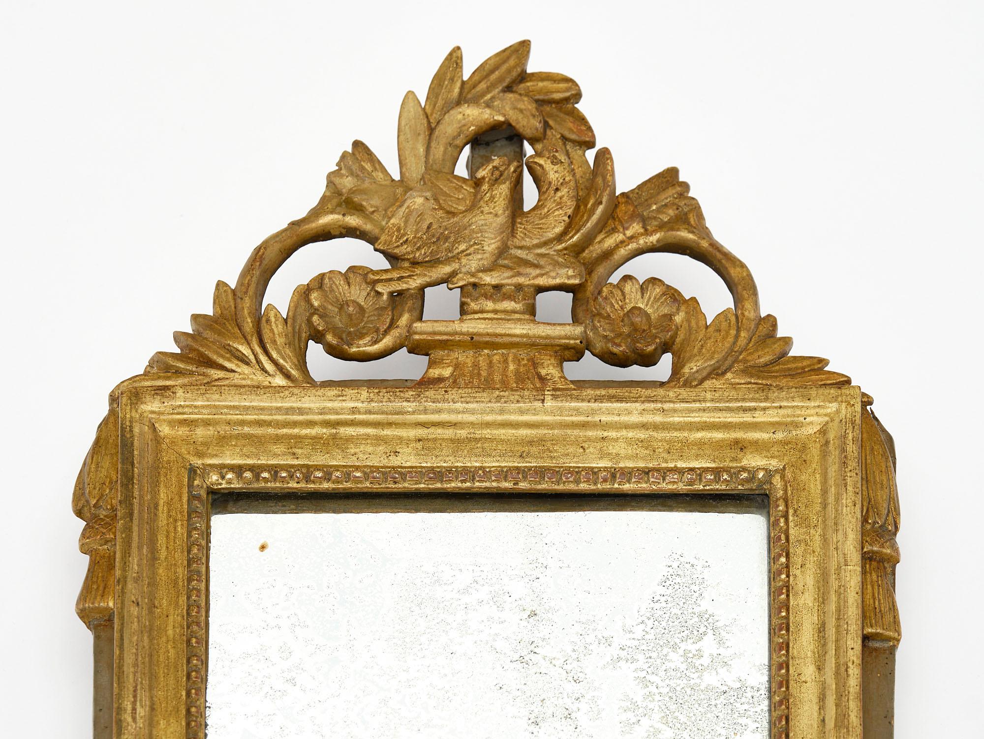 Français Miroir français ancien Louis XVI en vente