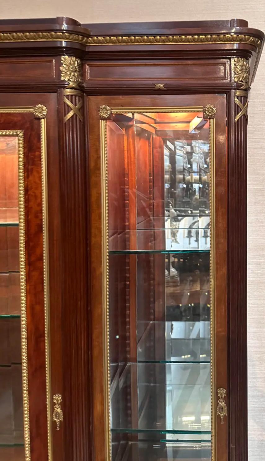 Antique Louis XVI Gilt Bronze Mounted Vintrine Display Cabinet In Good Condition In LOS ANGELES, CA