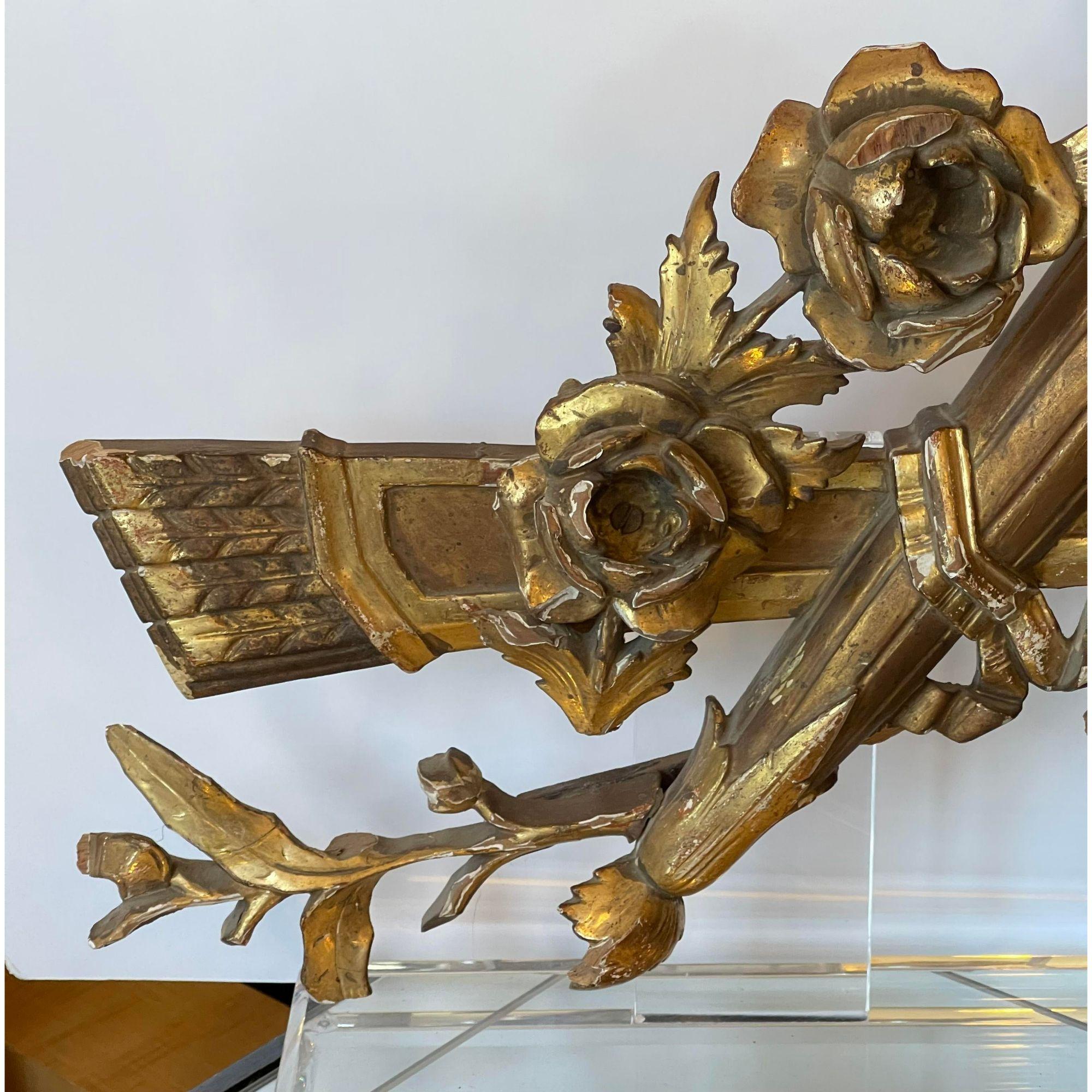 Antique Louis XVI Architectural Fragment Mounted to lucite as Art.

Additional information: 
Materials: Giltwood, lucite
Color: Gold
Period: 18th century
Styles: Louis XVI
Art subjects: Architecture
Item Type: Vintage, antique or