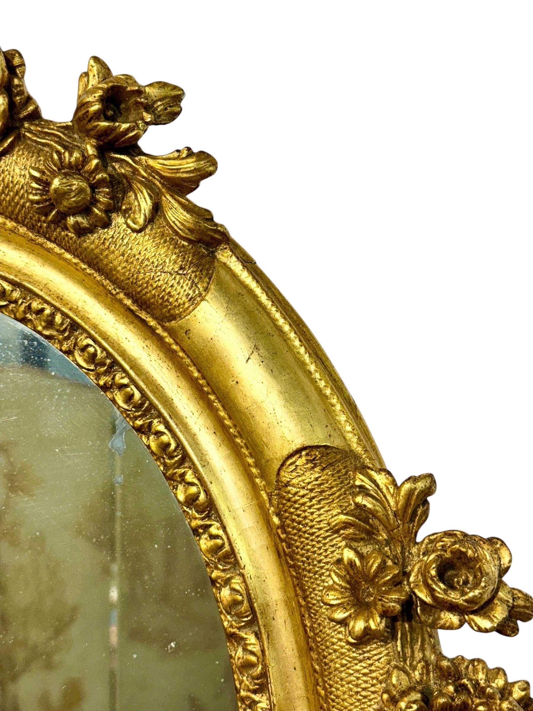 Antique Louis XVI Giltwood Oval Mirror with Floral Carving For Sale 9
