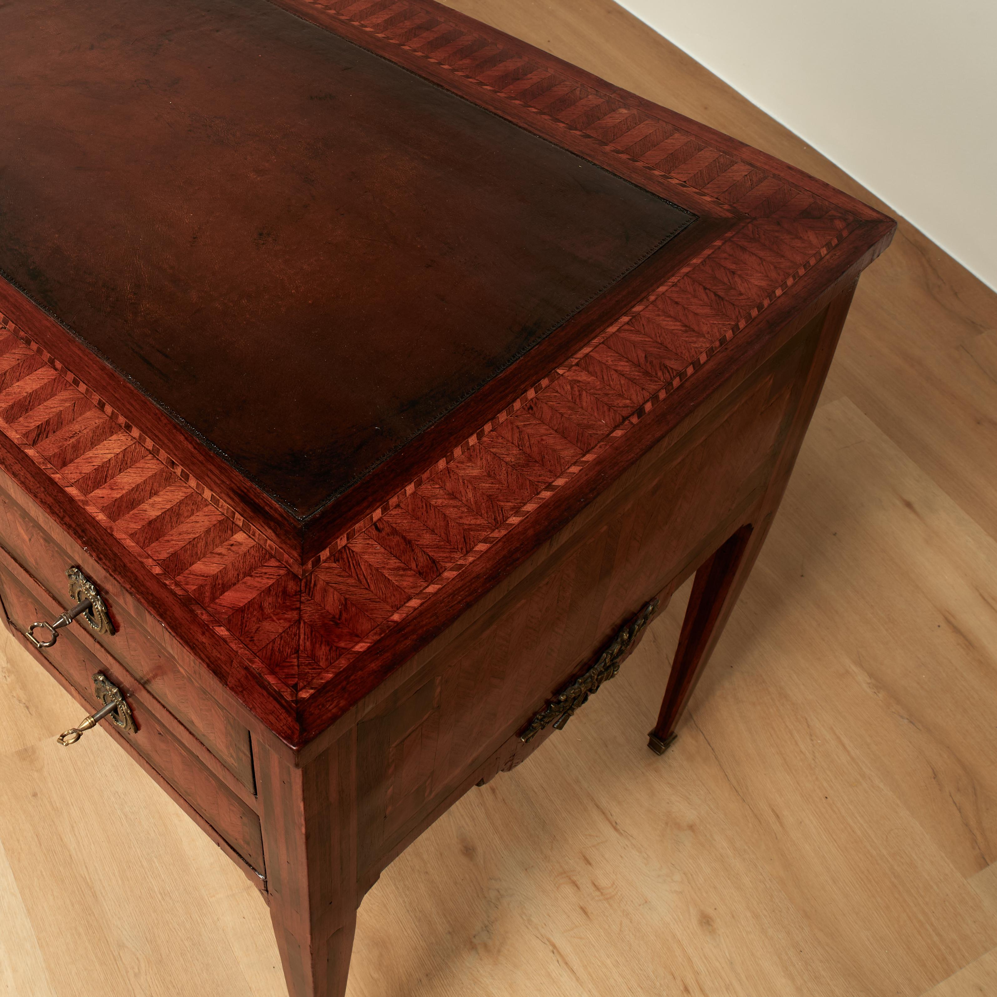 Antique Louis XVI Leather Top Desk For Sale 5