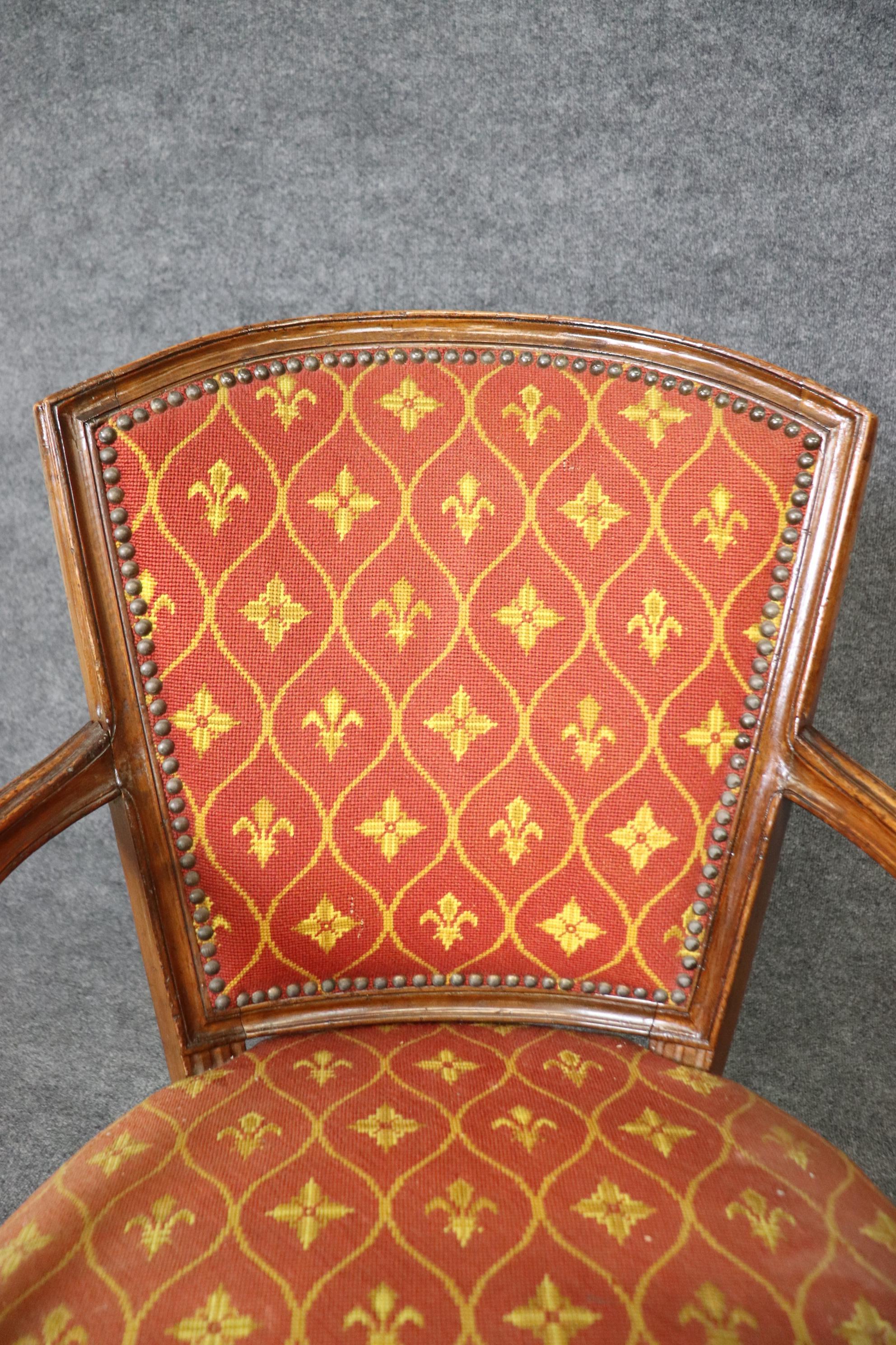 Antique Louis XVI Style Armchair Signed Made In Italy For Sale 2