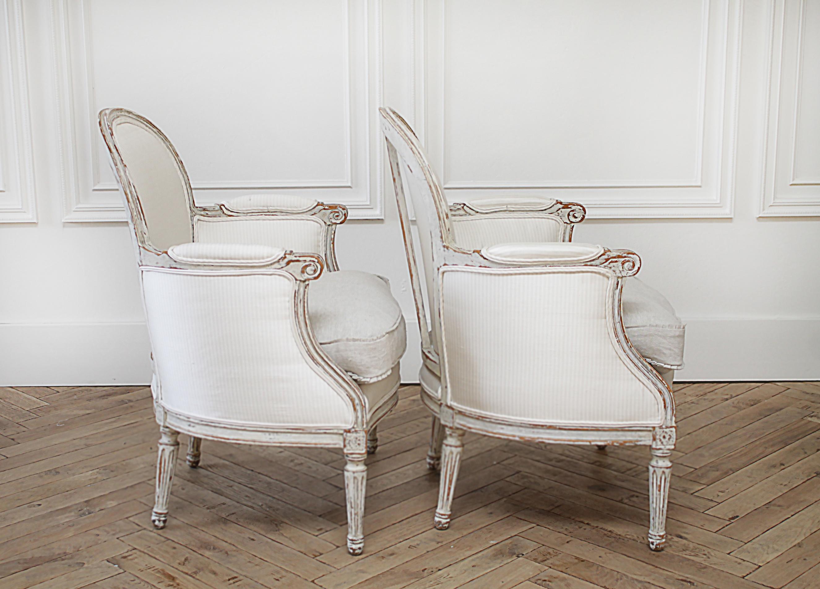 Antique Louis XVI Style Bergère Chairs in Silk and Linen Upholstery 6