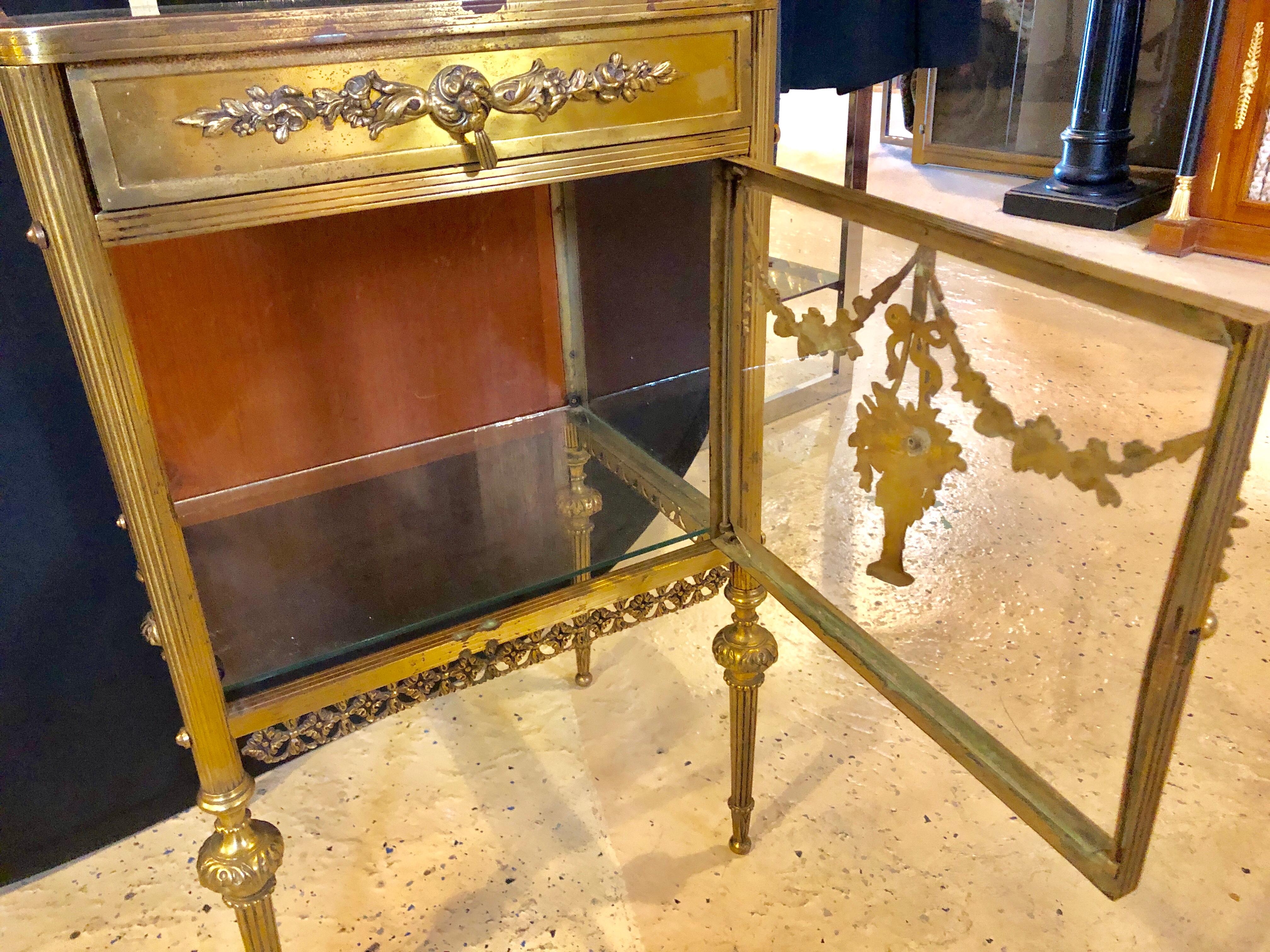 Antique Louis XVI Style Bronze / Glass Vitrine Cabinet or Nightstand In Good Condition In Stamford, CT