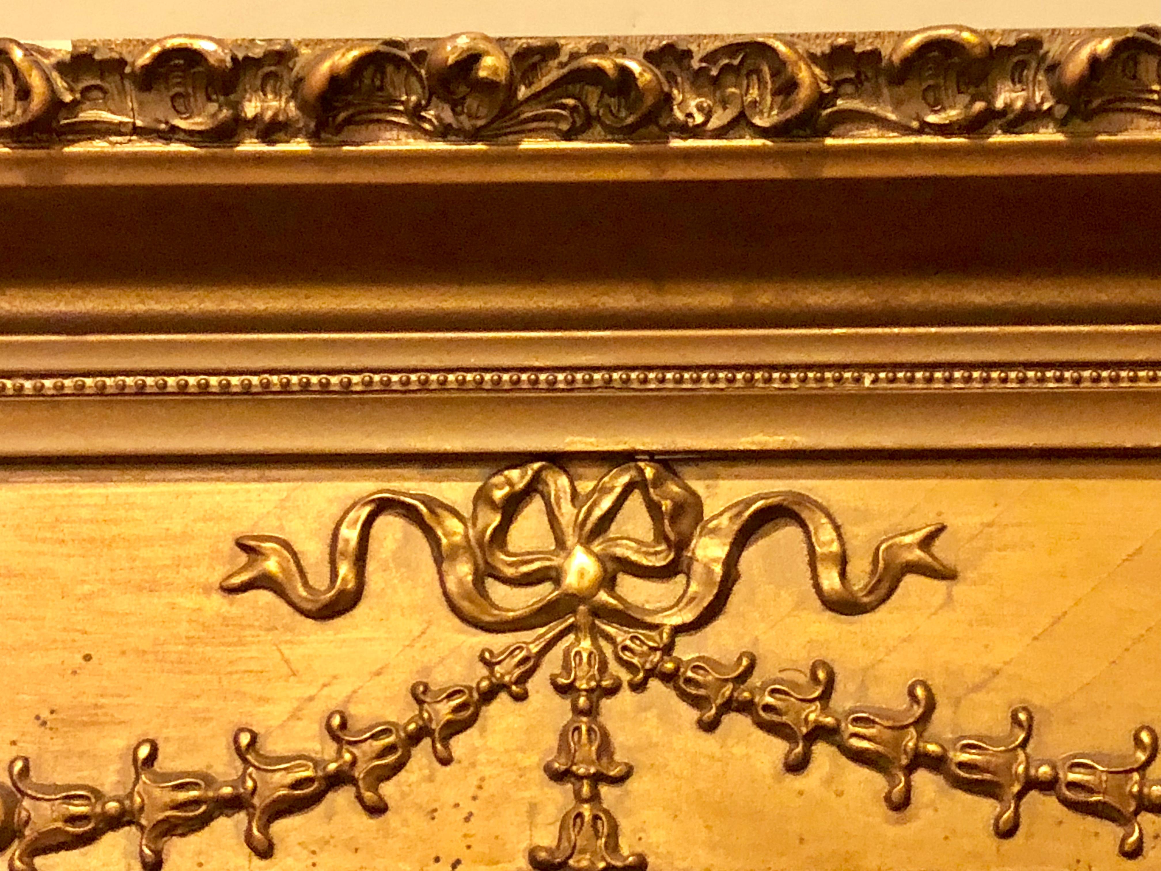 Antiguo Espejo de Consola o Mantel de Madera Dorada Tallada Estilo Luis XVI 1