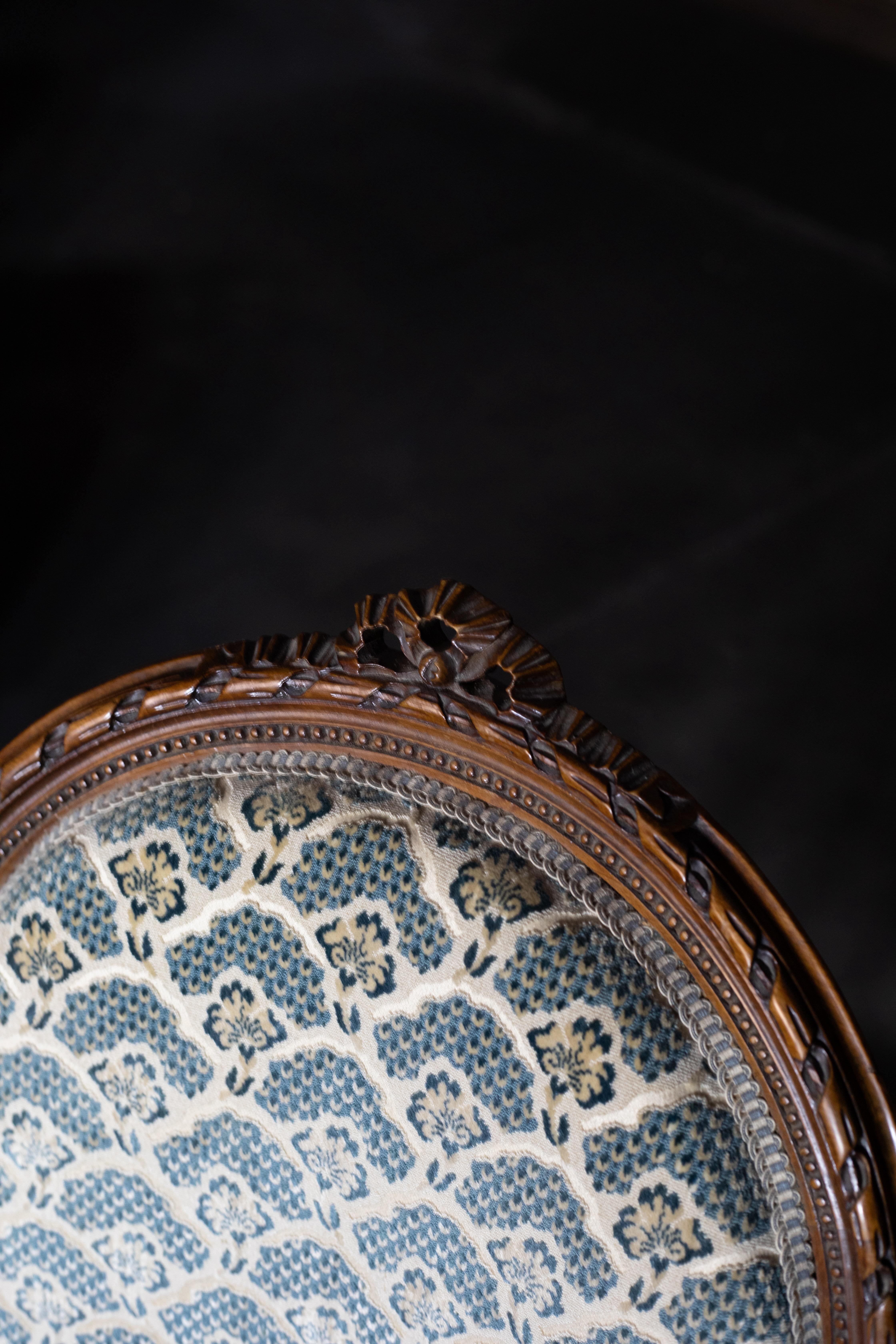 Chaises anciennes de style Louis XVI (ensemble de 4) en vente 7