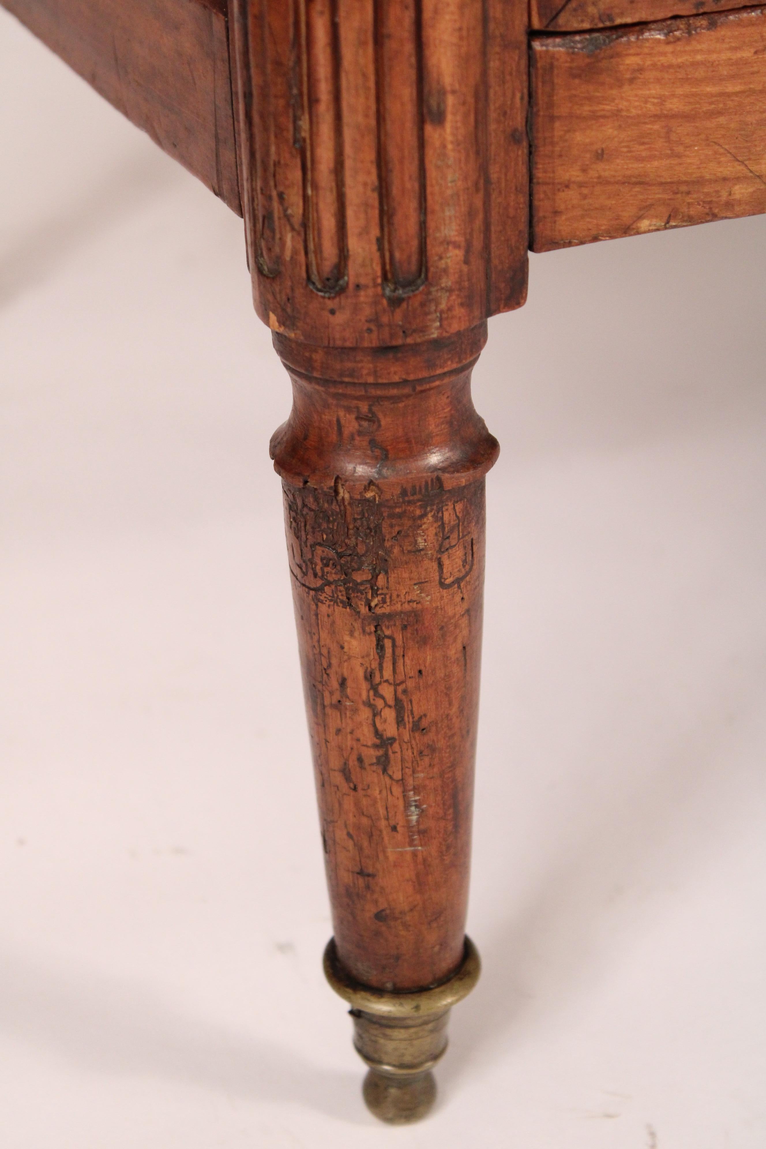 Antico cassettone in legno di frutta in stile Luigi XVI in vendita 4