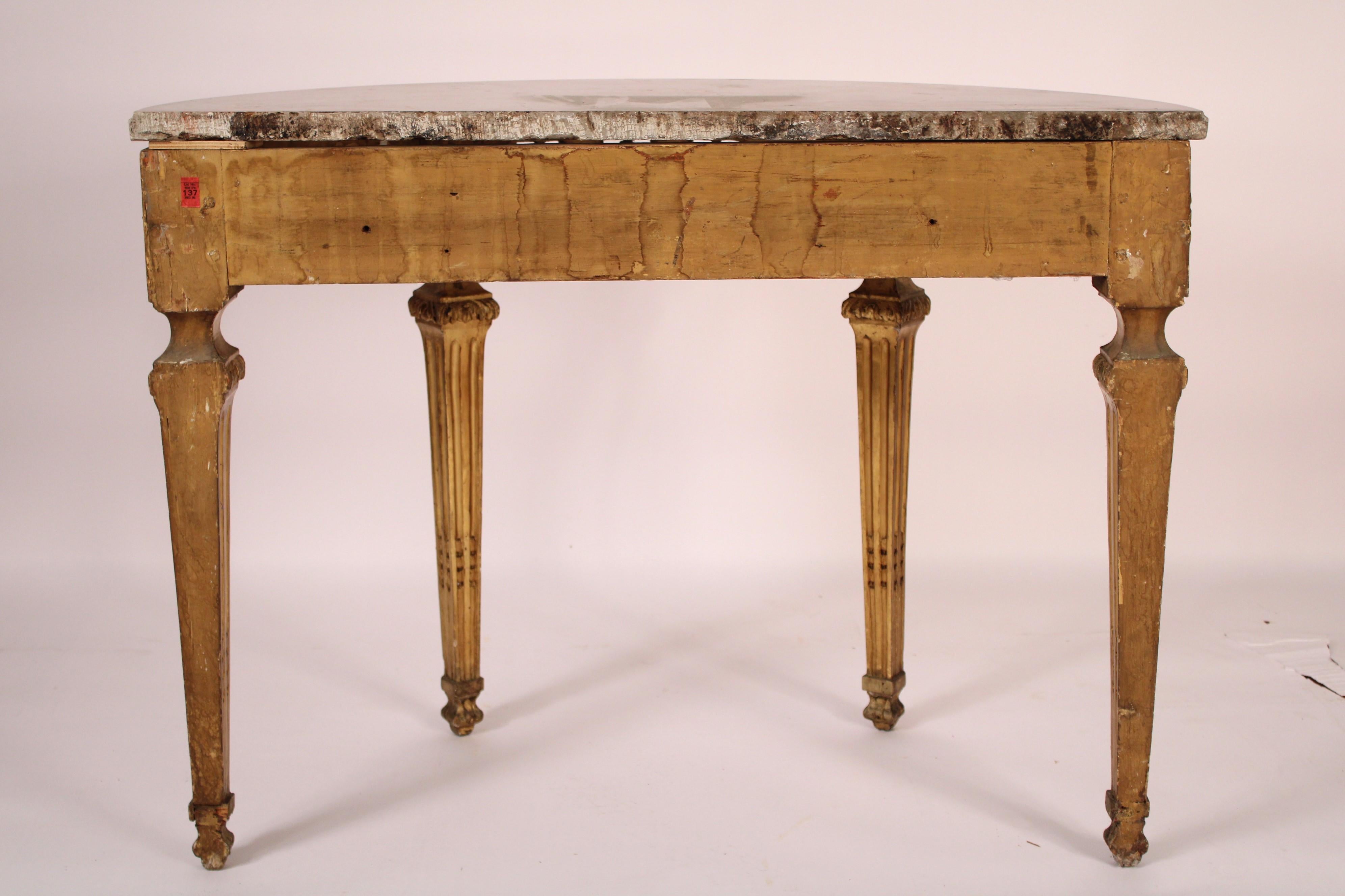 Table console ancienne de style Louis XVI en bois doré en vente 6