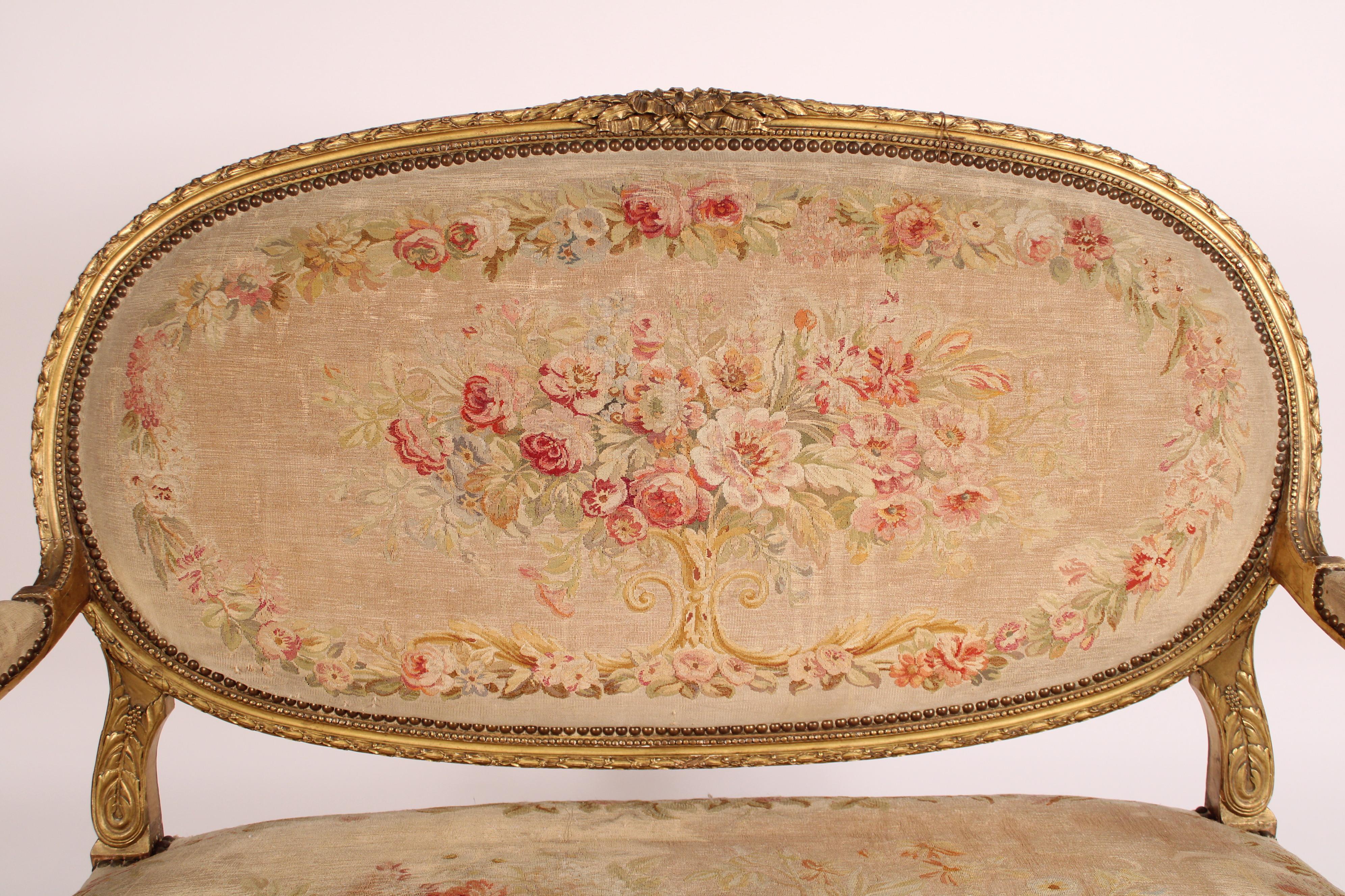 Antike Louis XVI-Stil vergoldetes Holz-Sofa im Angebot 3