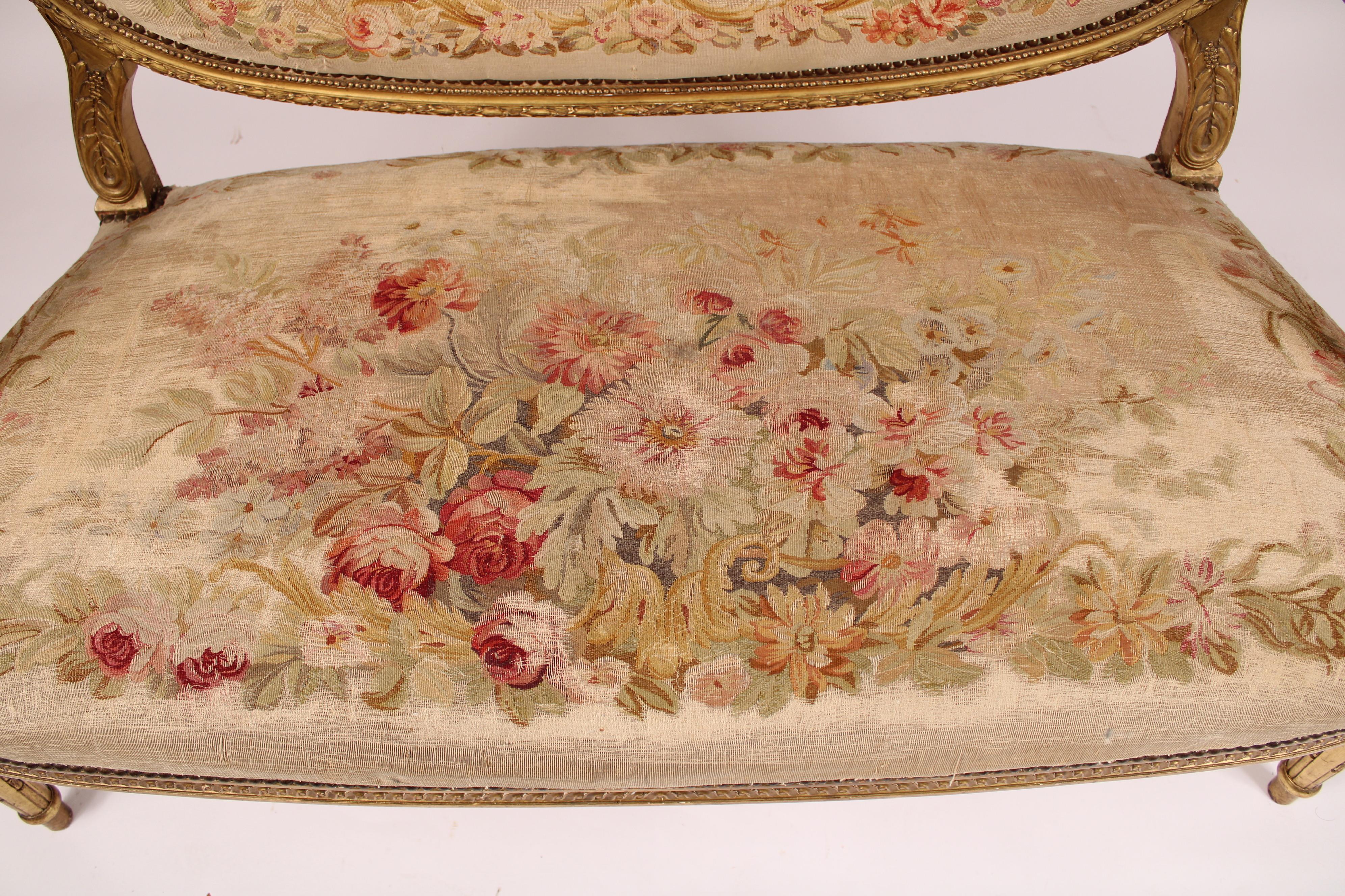 Antike Louis XVI-Stil vergoldetes Holz-Sofa im Angebot 5