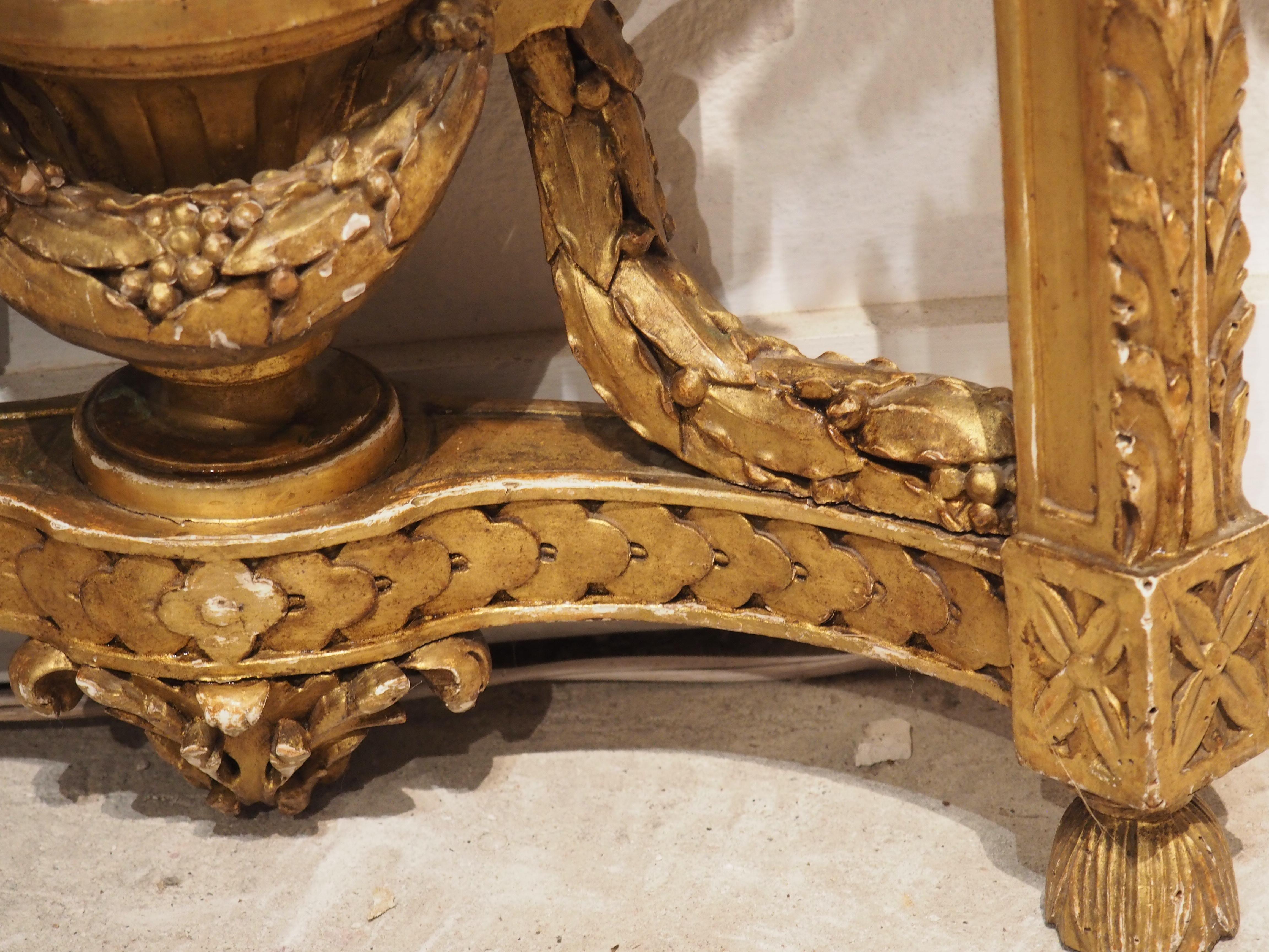 Antike Konsole aus vergoldetem Holz im Louis-XVI.-Stil mit grauer Rosenmarmorplatte, um 1860 im Angebot 1